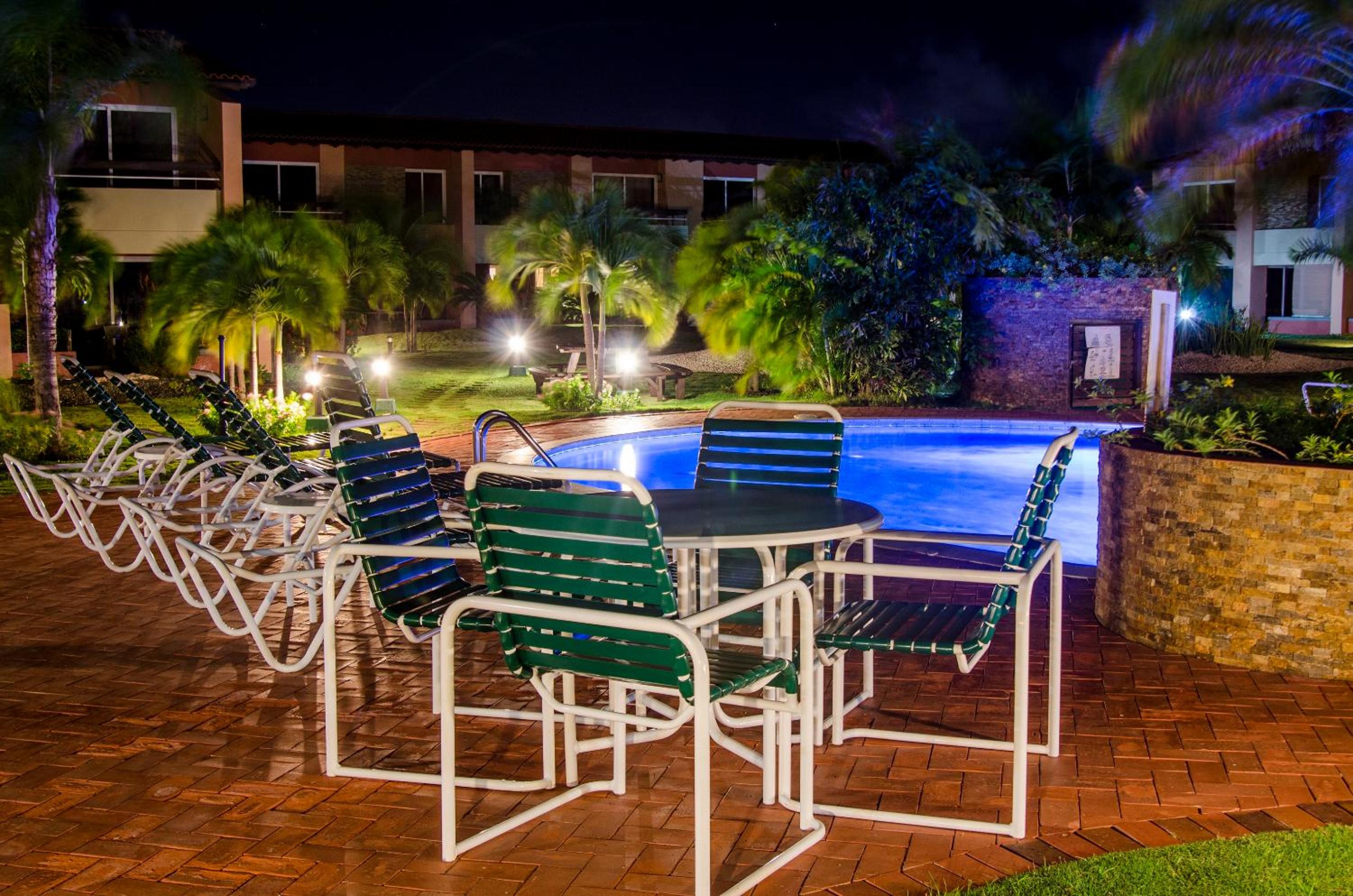 Family-Flexication-Friendly Villa, few steps from Eagle Beach