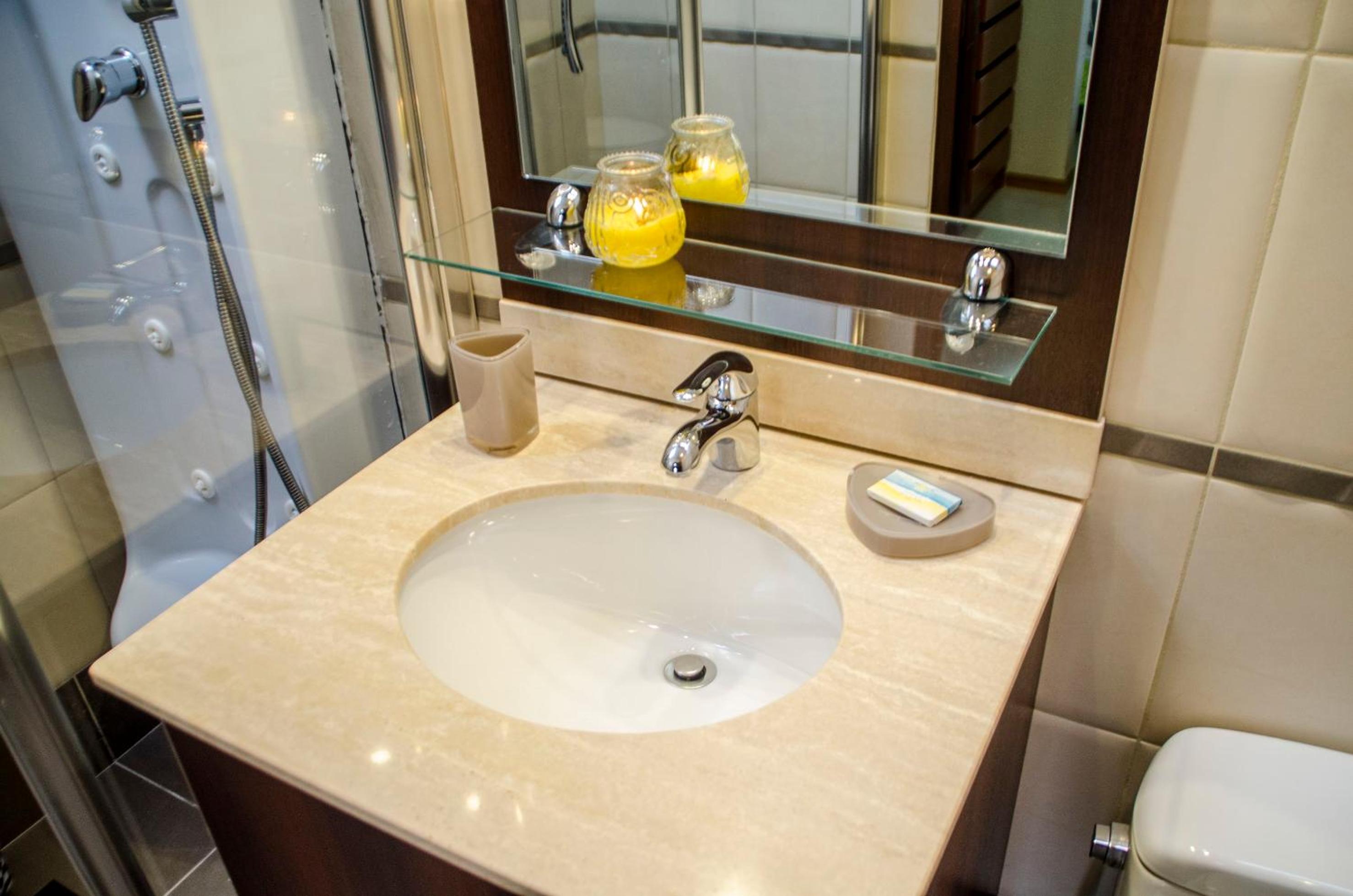 Family-Flexication-Friendly Villa, few steps from Eagle Beach