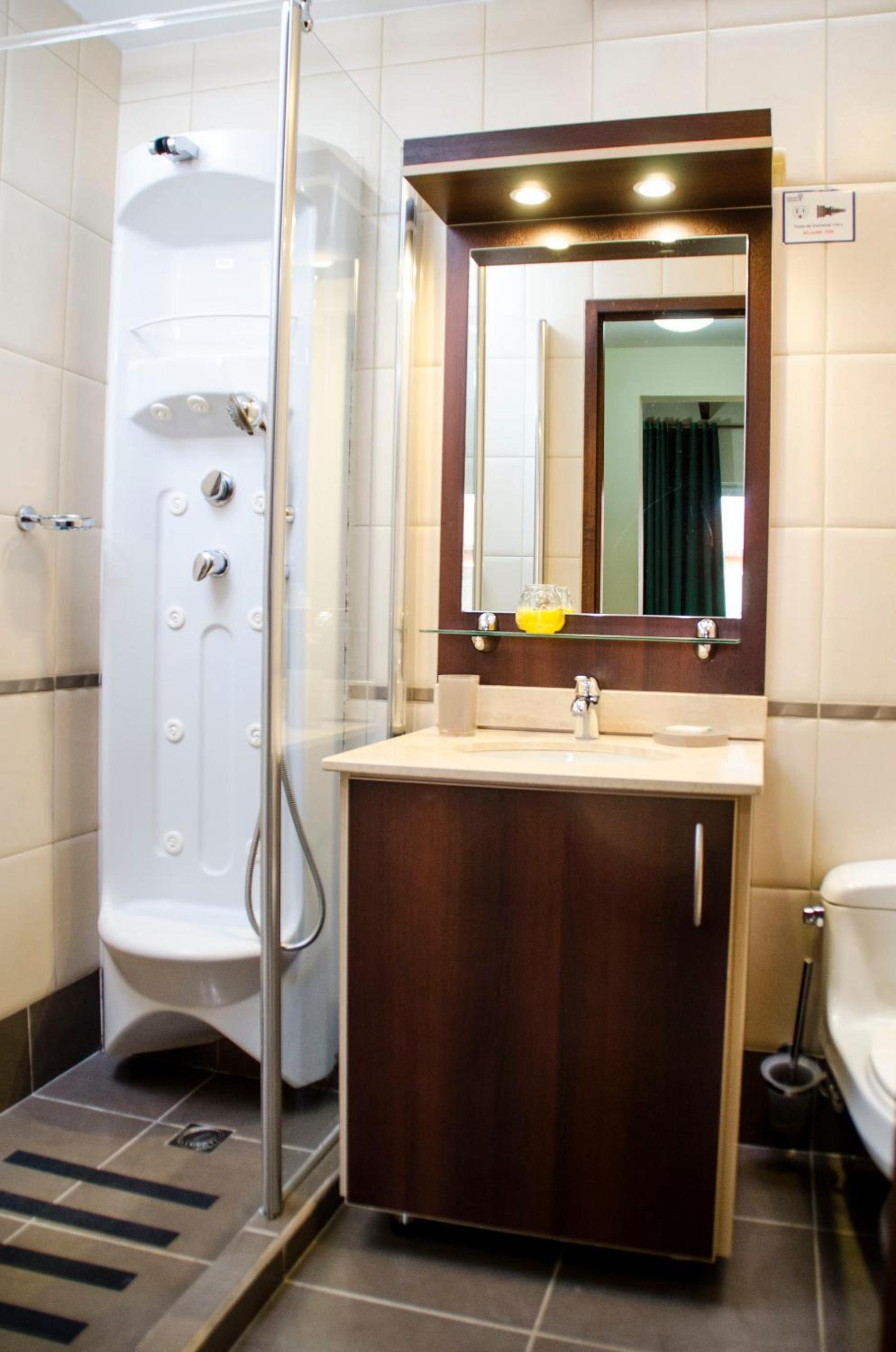 Family-Flexication-Friendly Villa, few steps from Eagle Beach