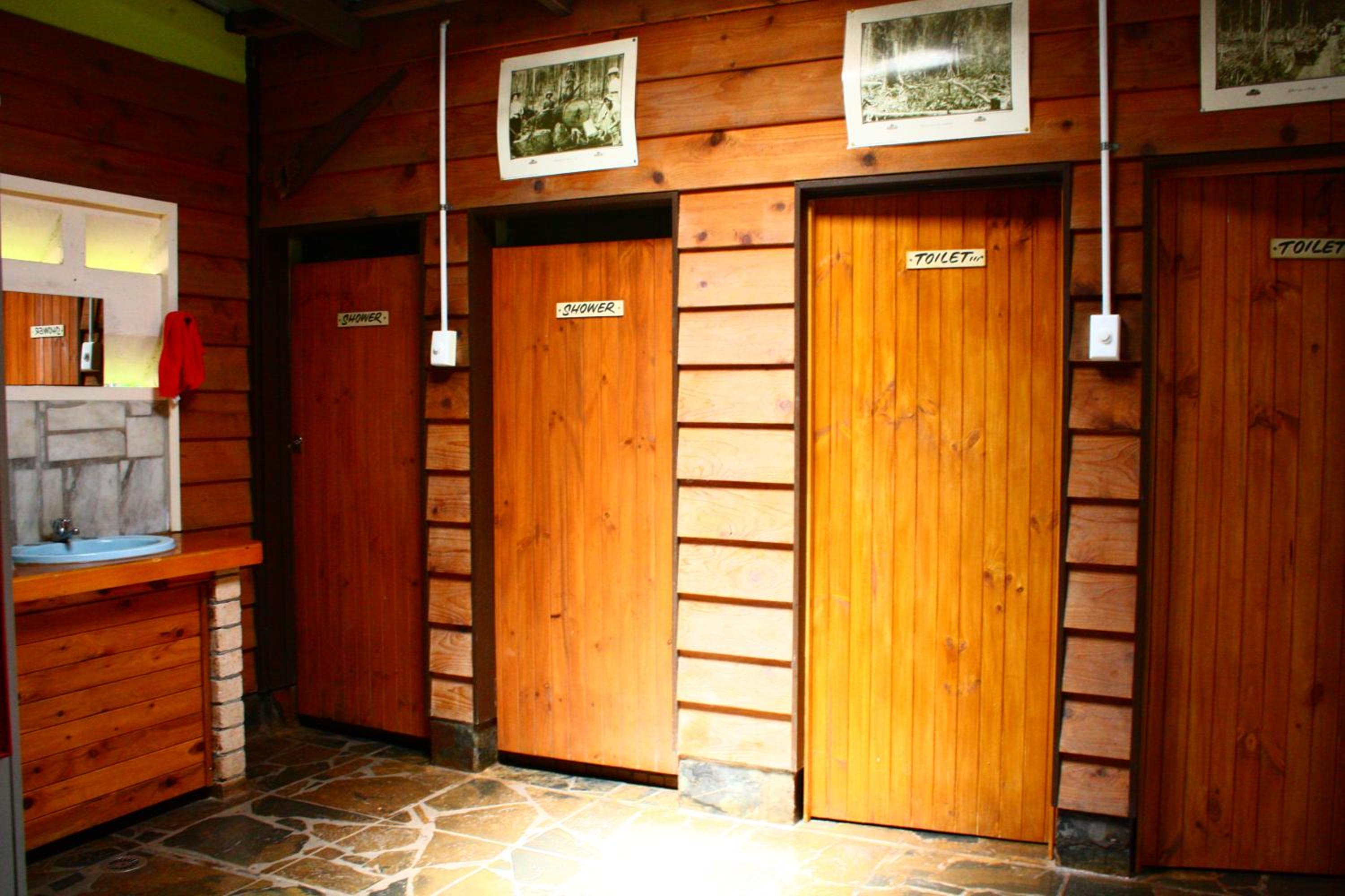 On The Wallaby Eco Lodge