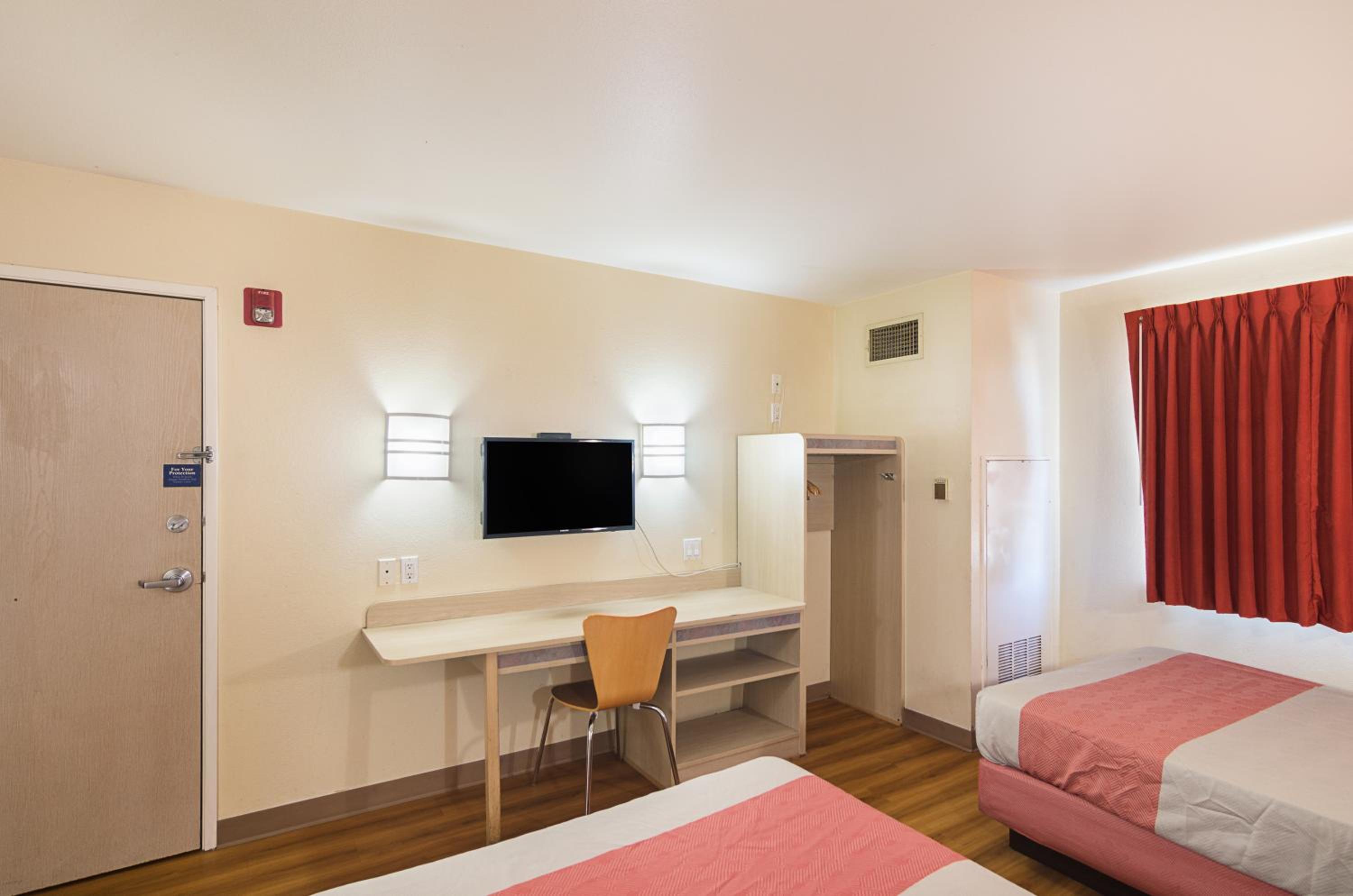 Motel 6-Terrell, TX
