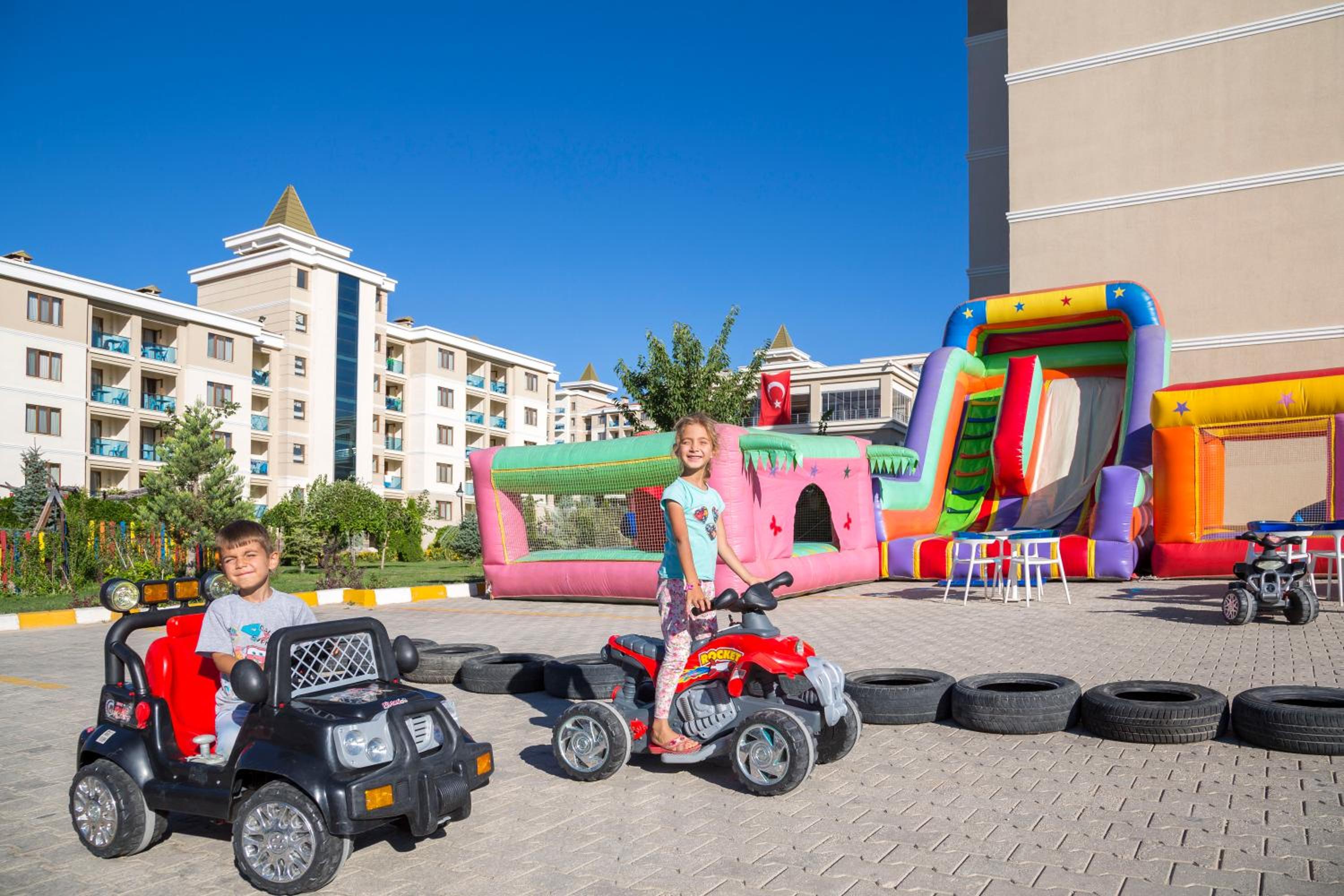 Grand Ozgul Thermal Holiday Village