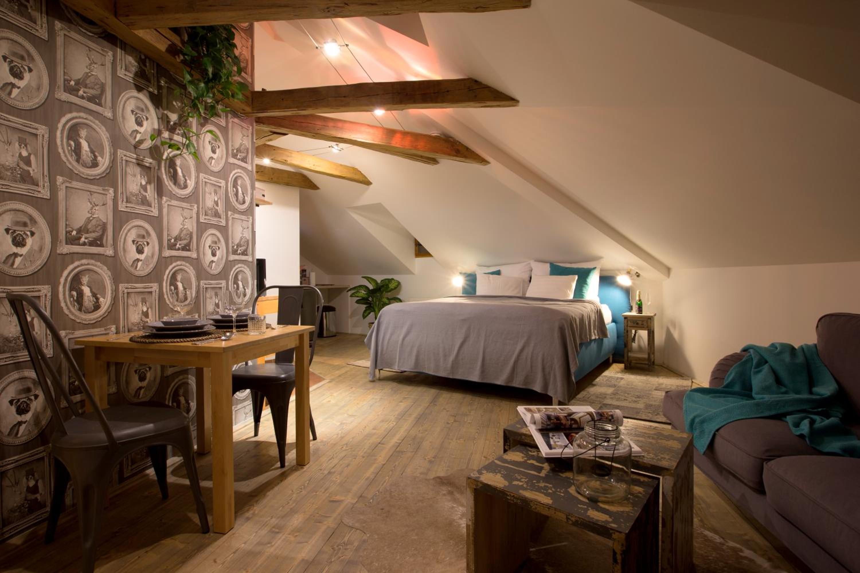 Romantic Bohemian Studio in Old Town Prague