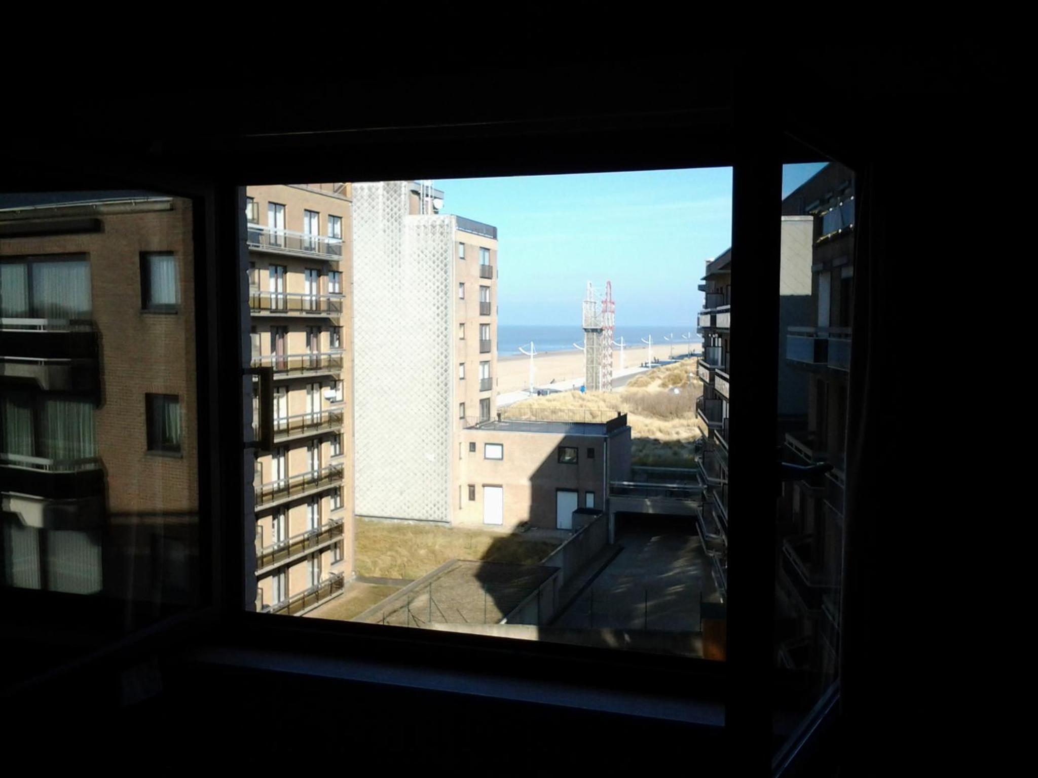 Zonnig Appartement met Zeezicht view 3