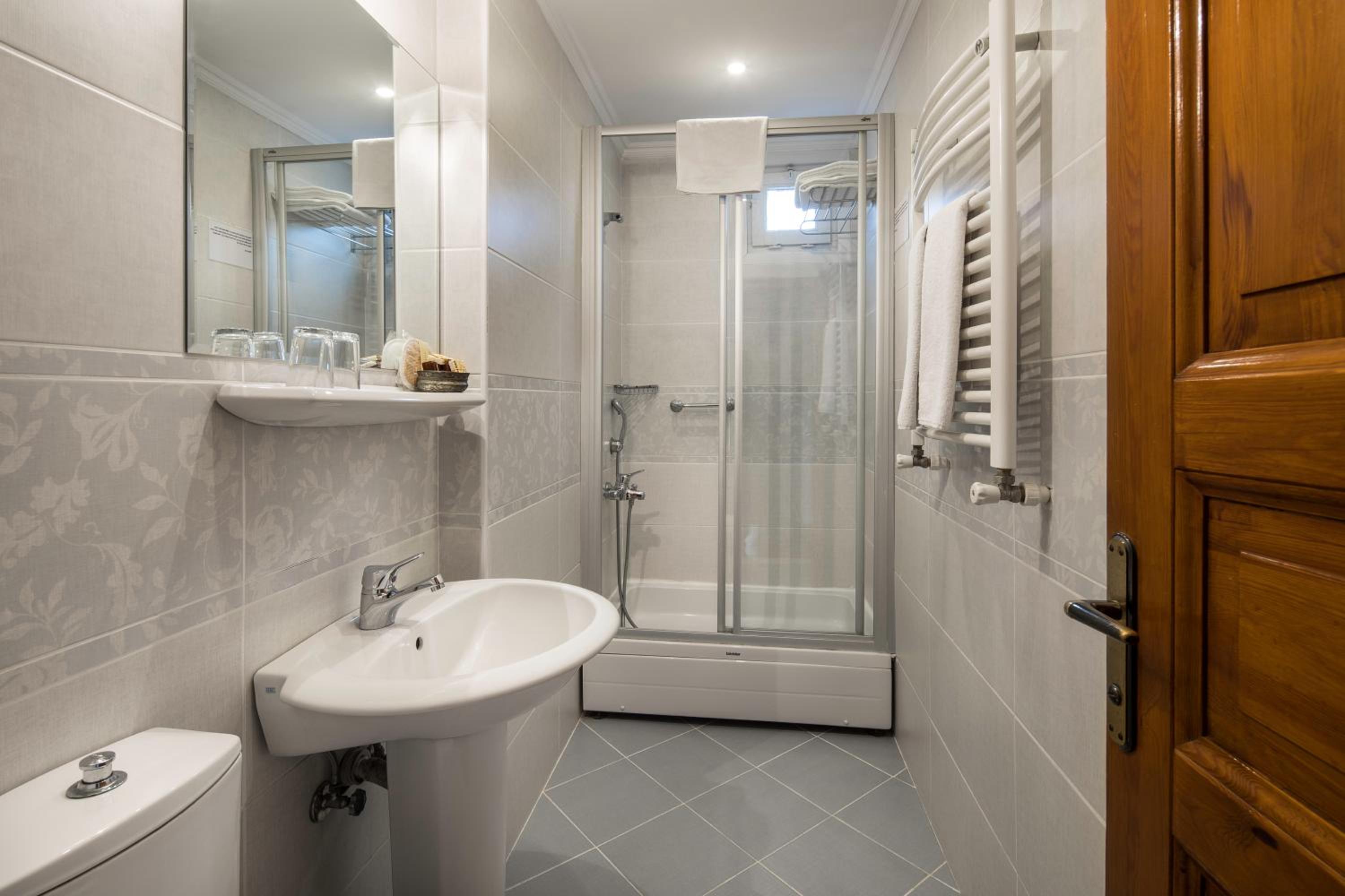 Sari Konak Otel - Image 40