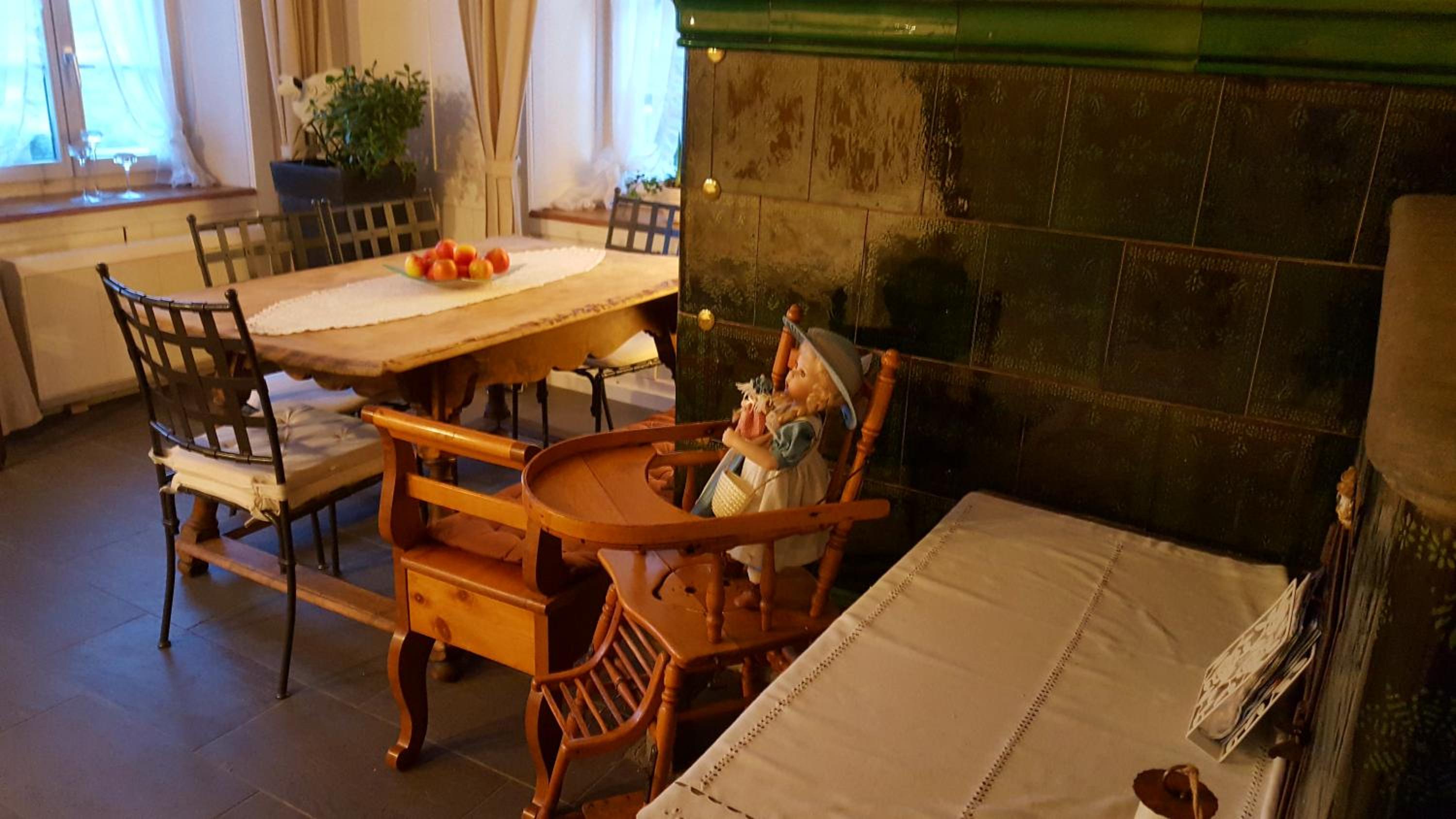 Airport Zürich Elwiras B & B