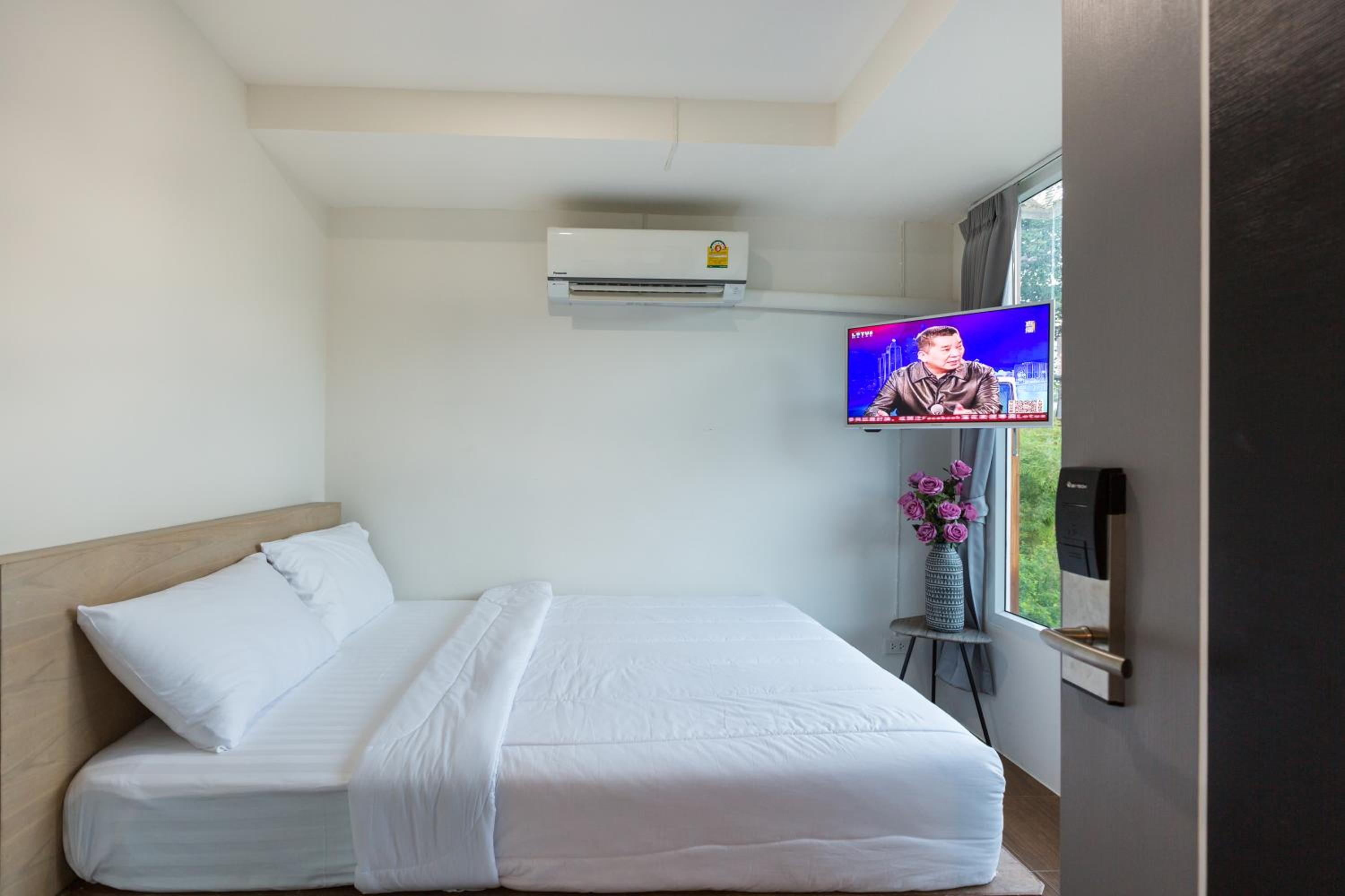 P168 Hostel Samui