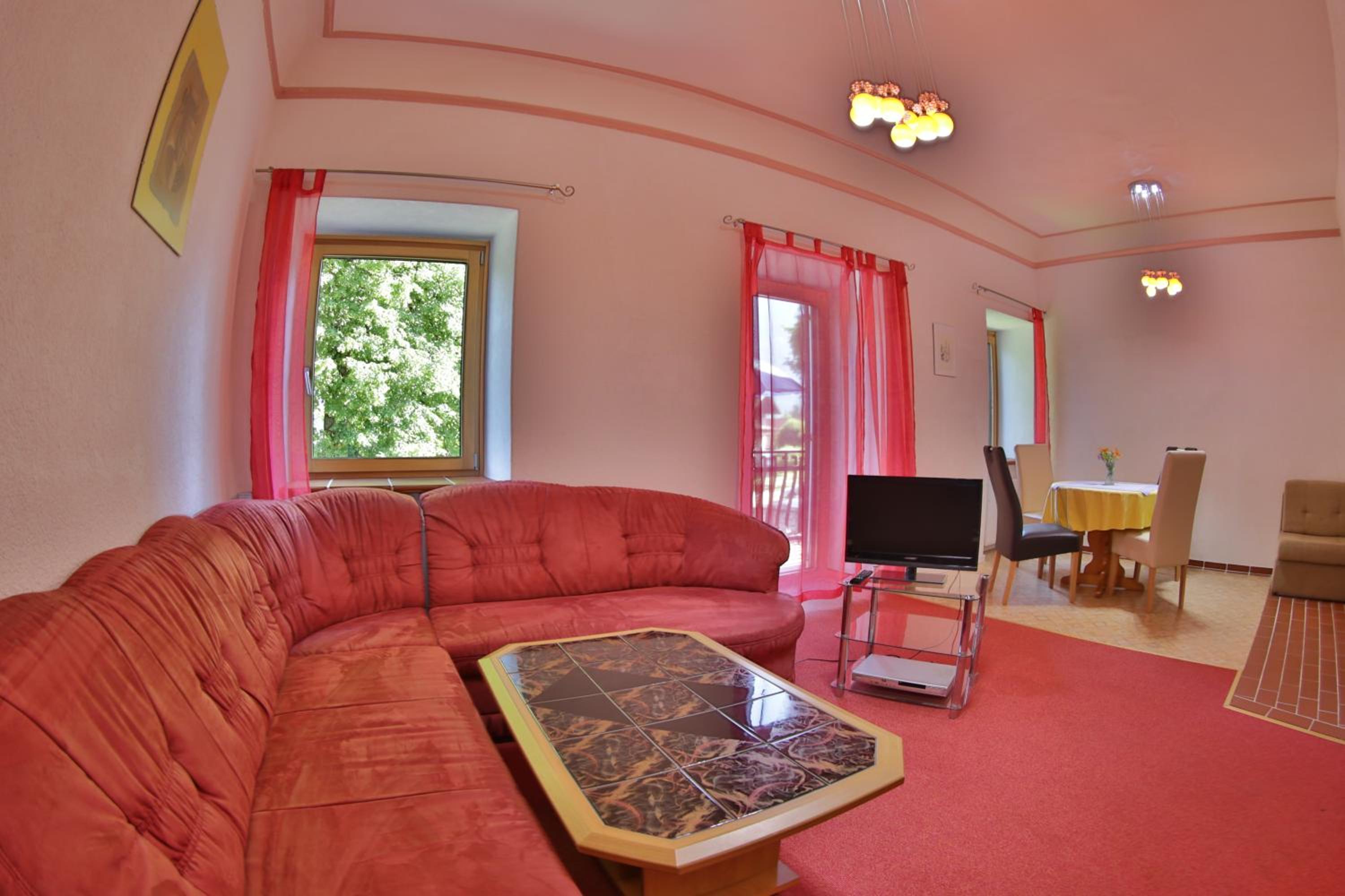 Garten- & Loggia-Appartement HERRENHAUS