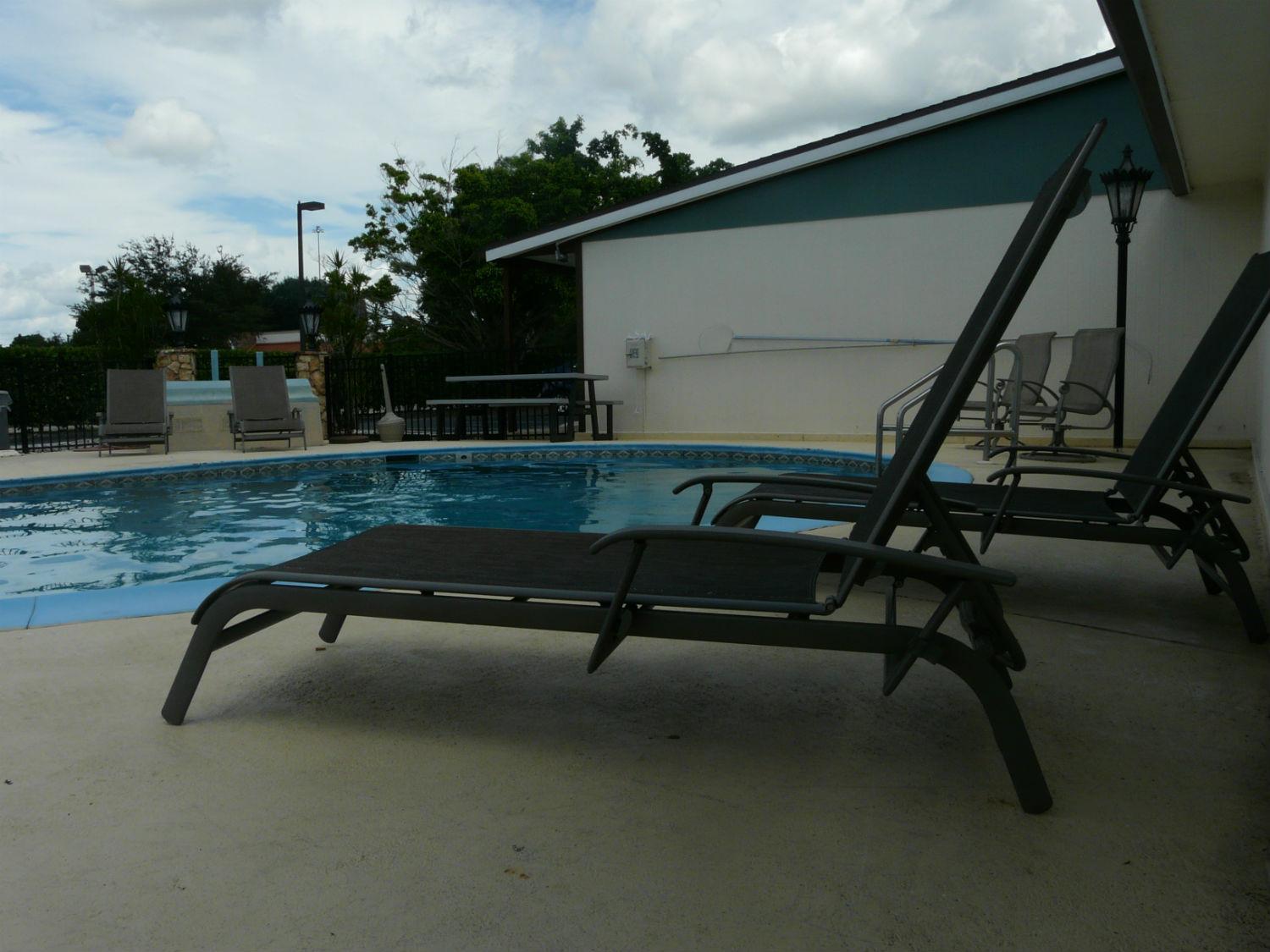 Spinnaker Inn of Naples
