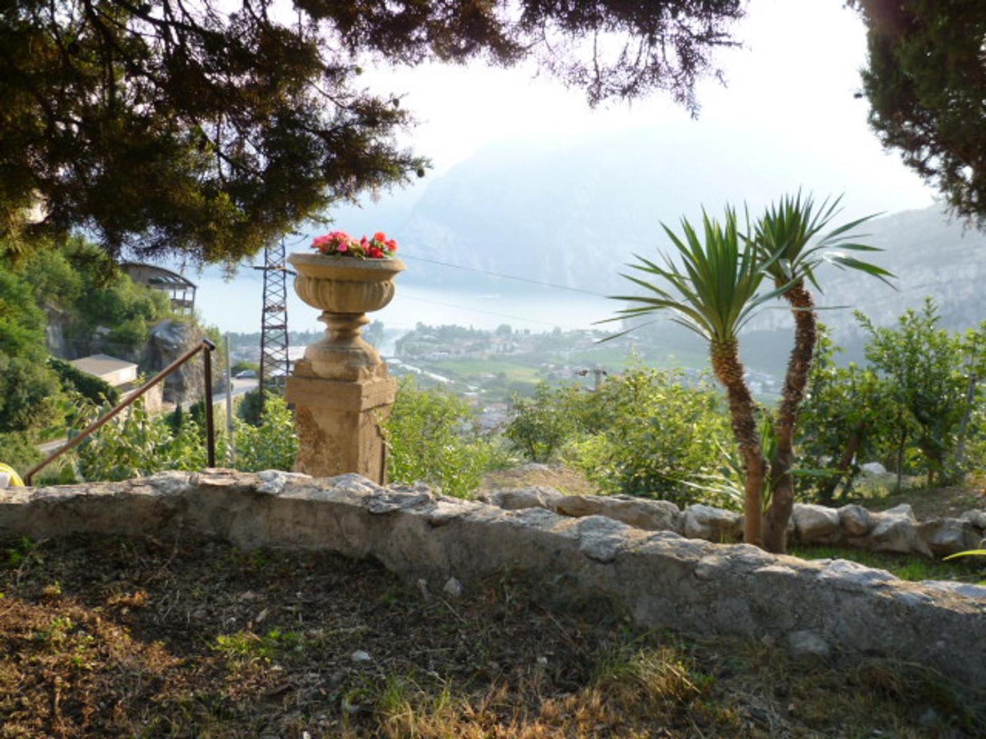 Garden Belvedere B&B