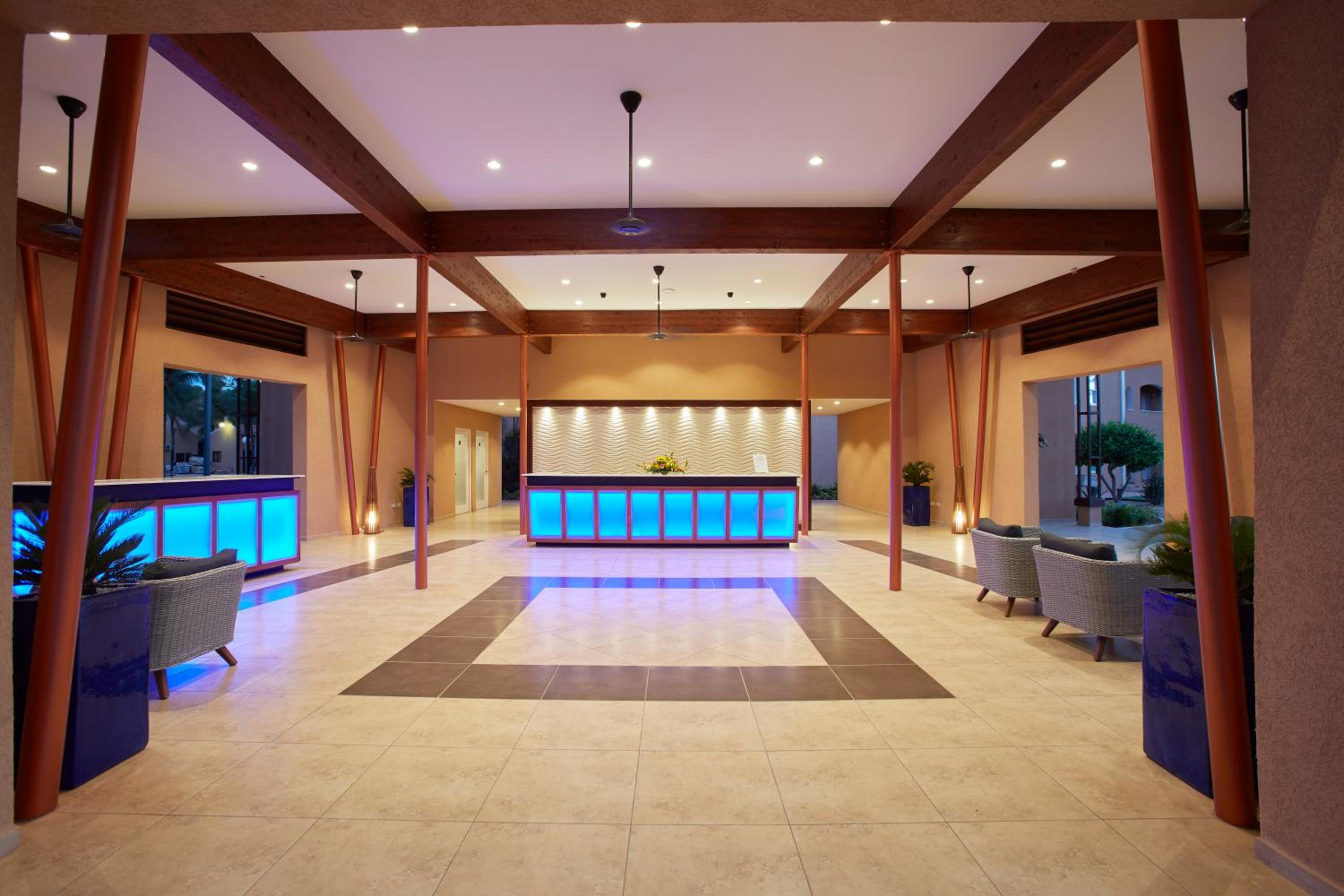Reception & Lobby