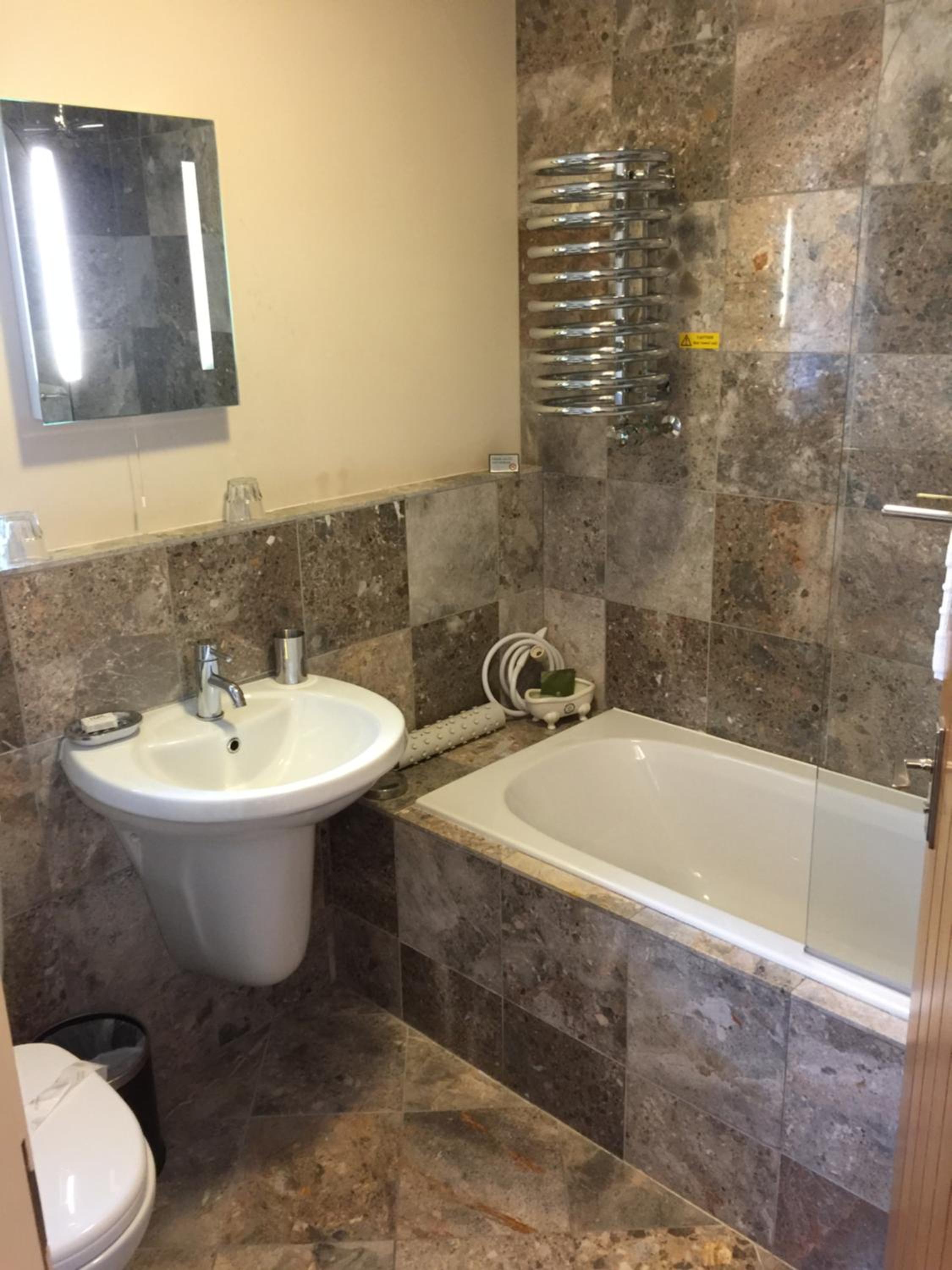 Barncroft Luxury Bed & Breakfast - Top Rated near Birmingham NEC & Airport 3