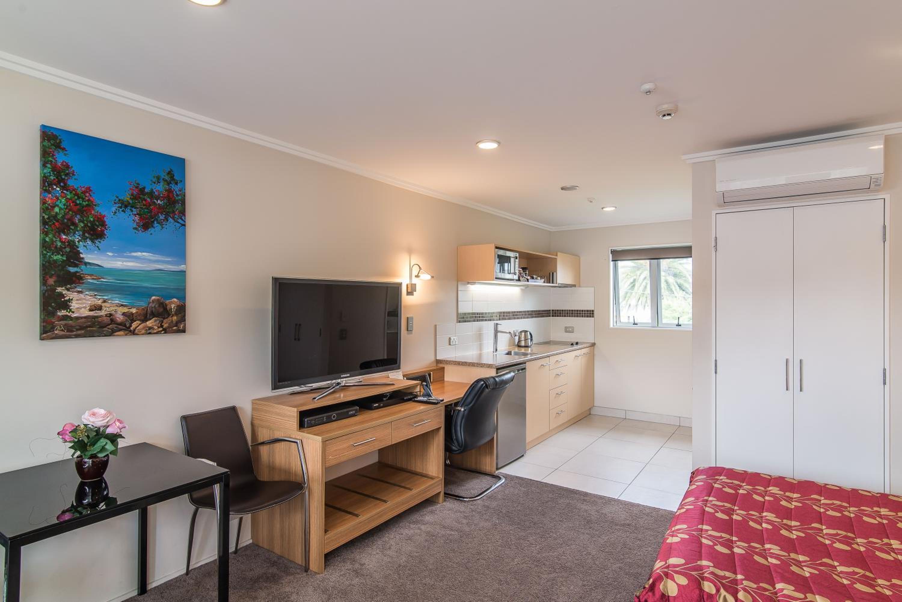 Avana Suites