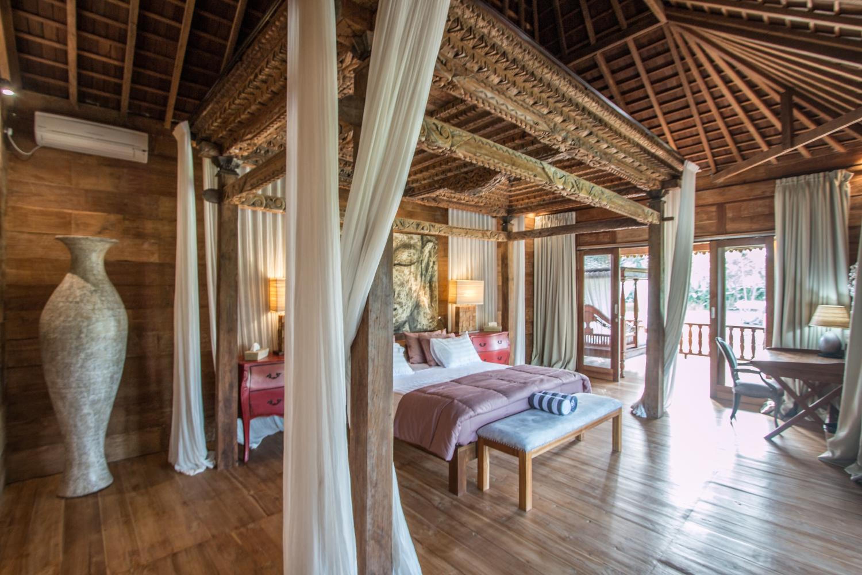 Marika Sawah Villa