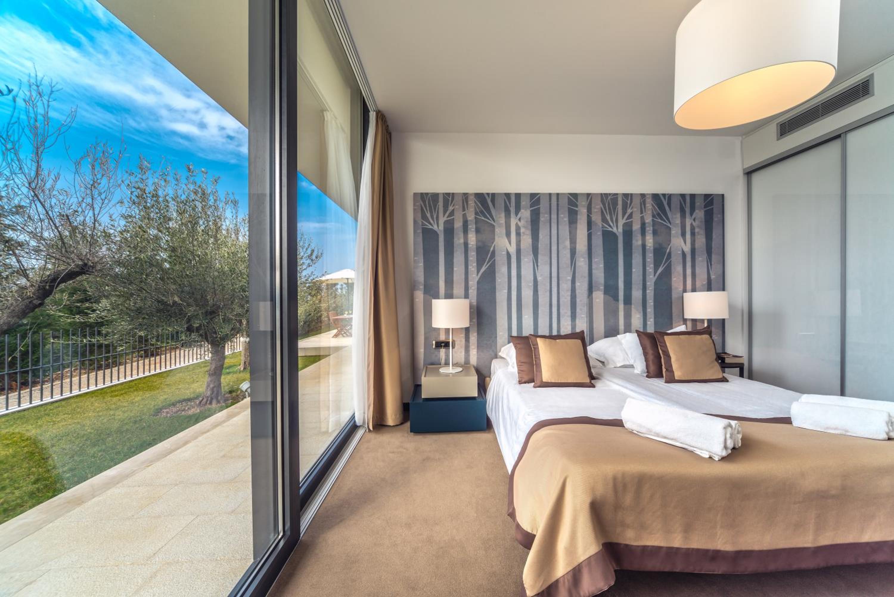 Golden Rays Luxury Villas & Apartments