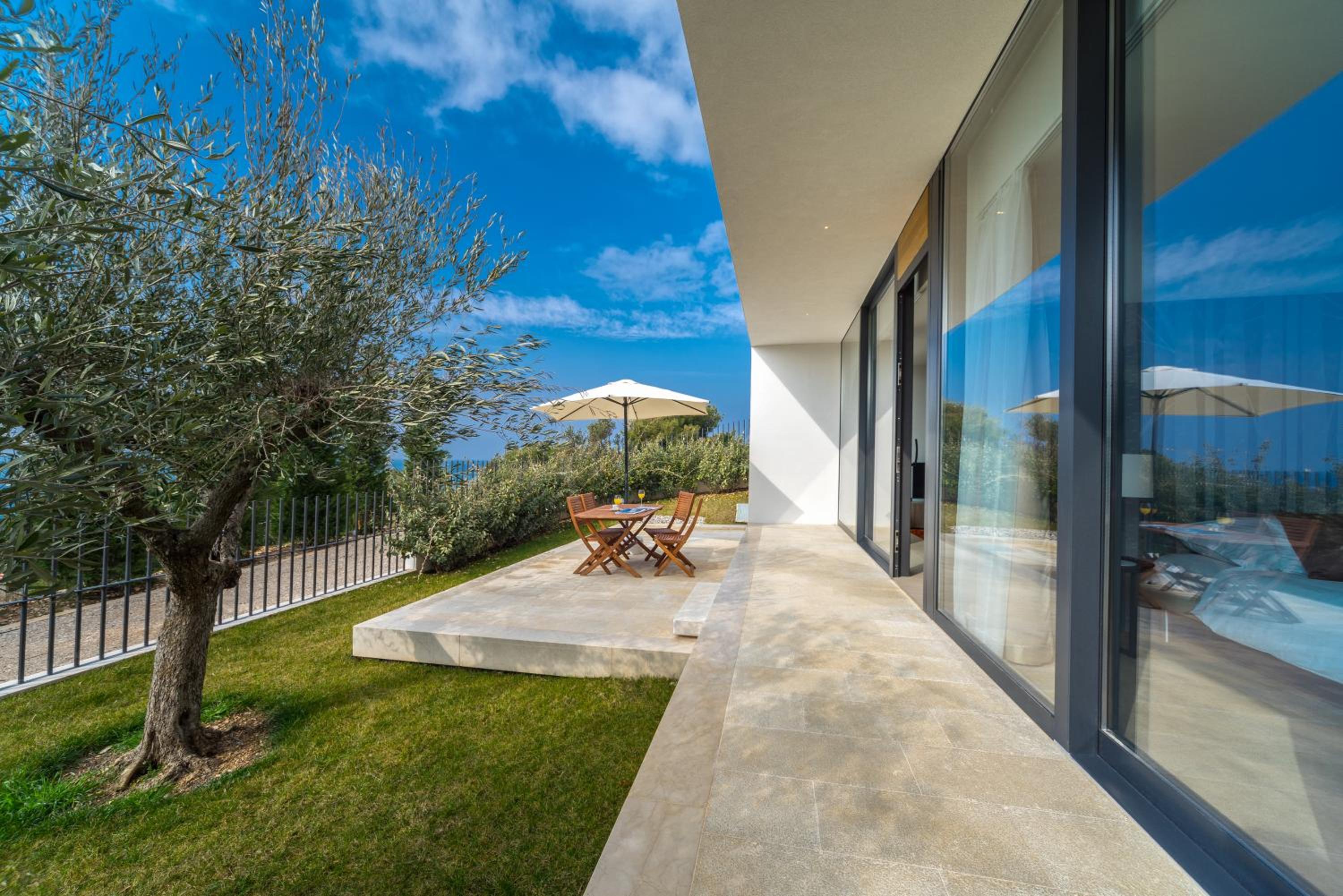 Golden Rays Luxury Villas & Apartments
