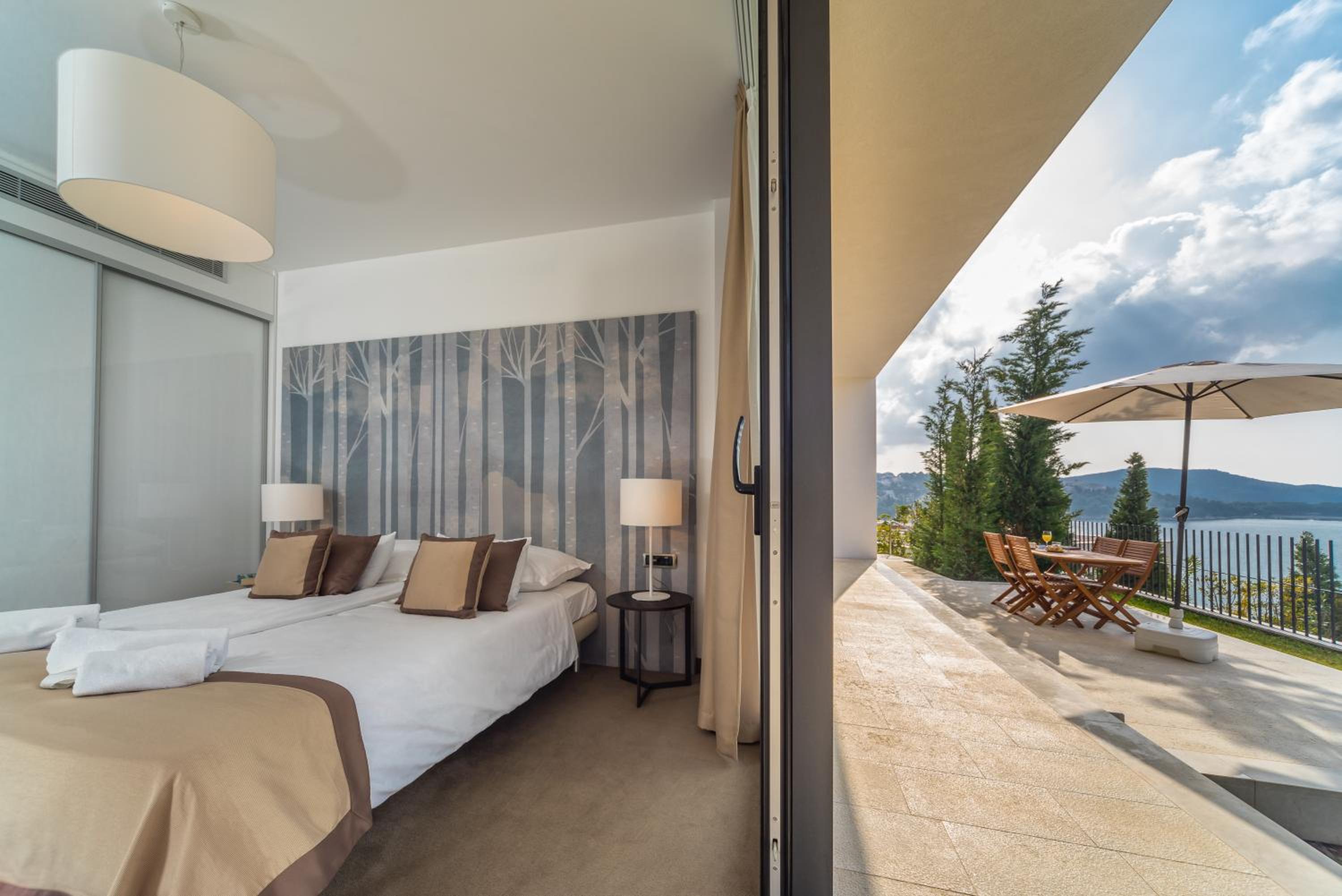 Golden Rays Luxury Villas & Apartments
