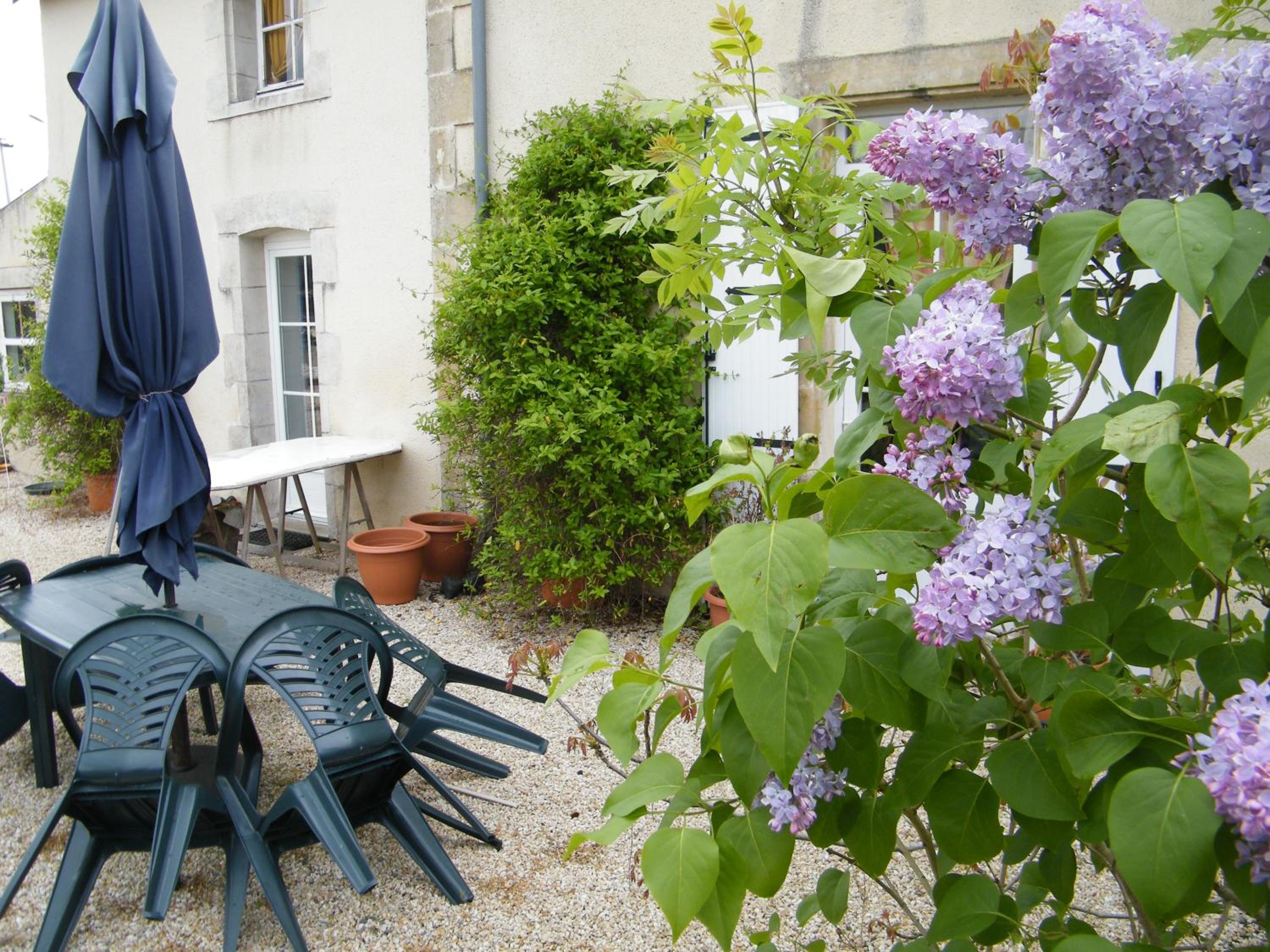 chez vous chez nous