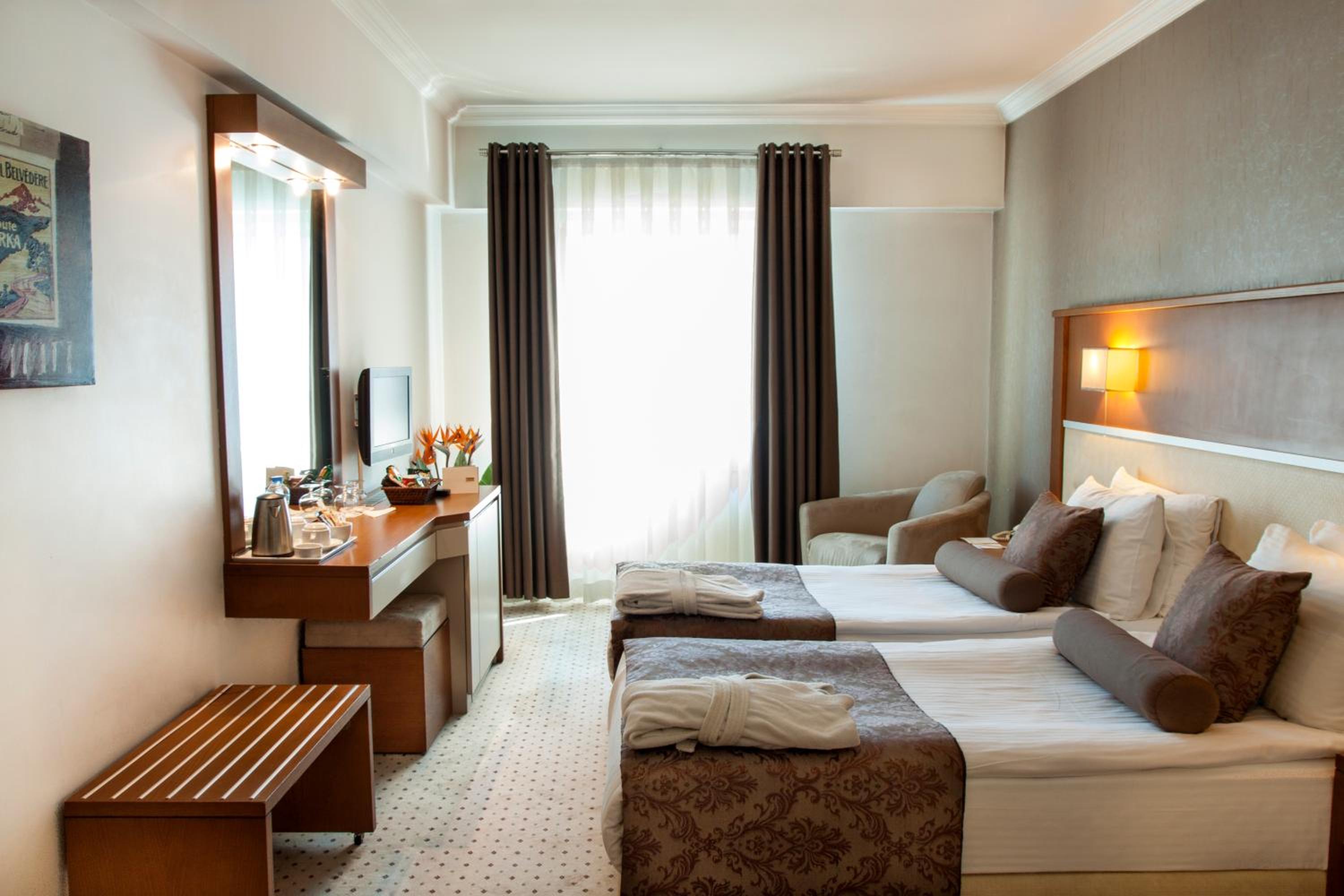 Blanca Otel - Image 35