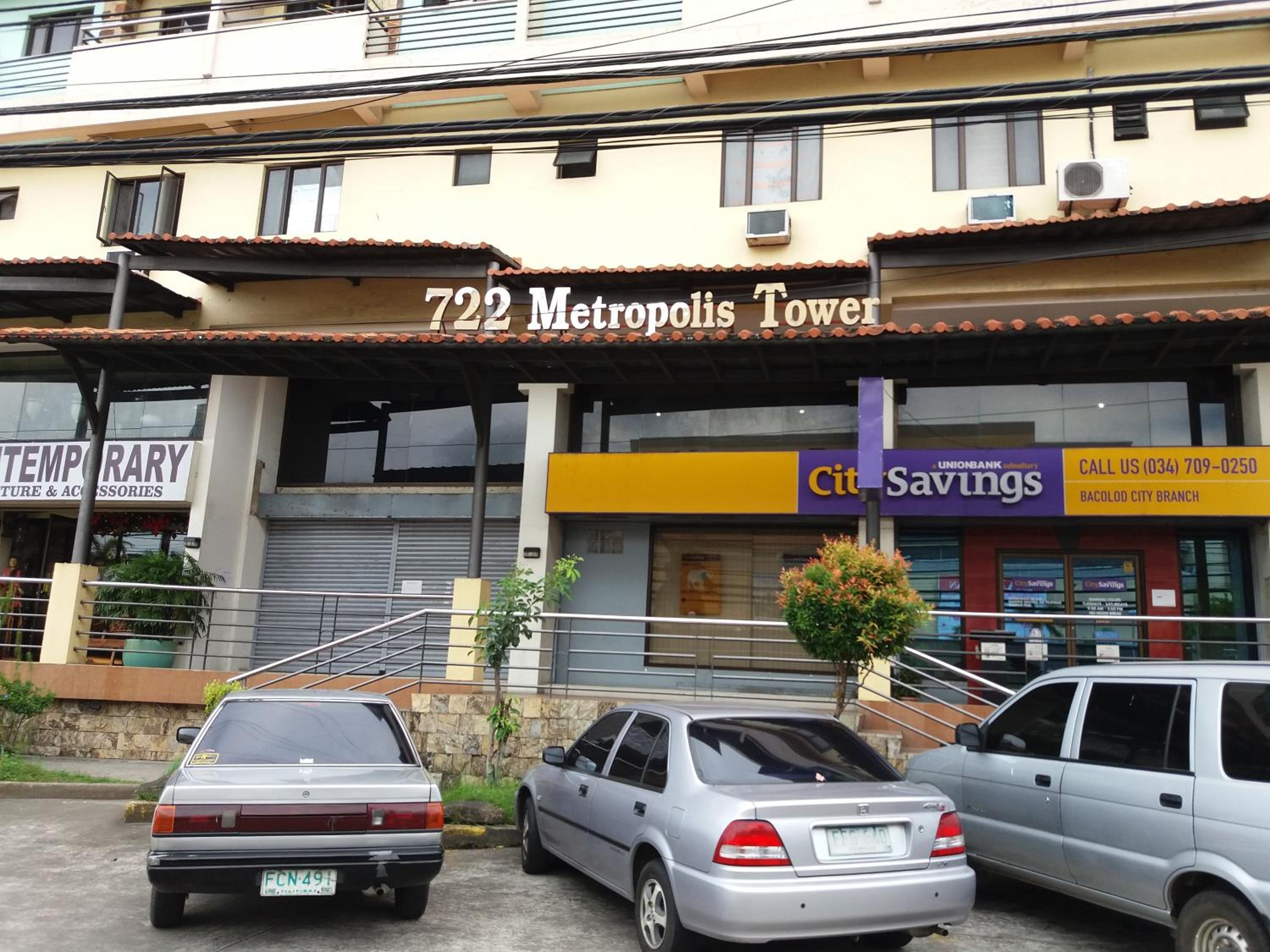 722 Metropolis Tower Unit 212 view 3
