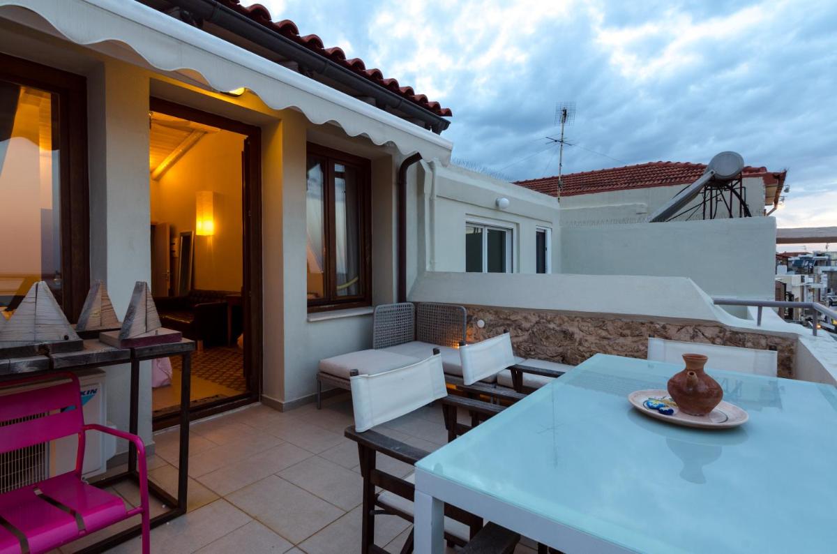 outdoor BBQ area