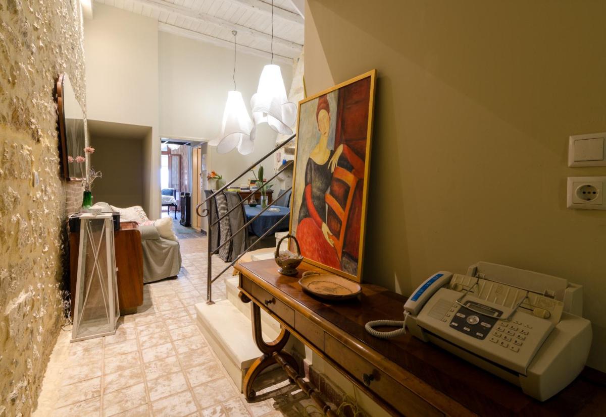 Hotel Smaragdi Boutique Hotel - Image 1