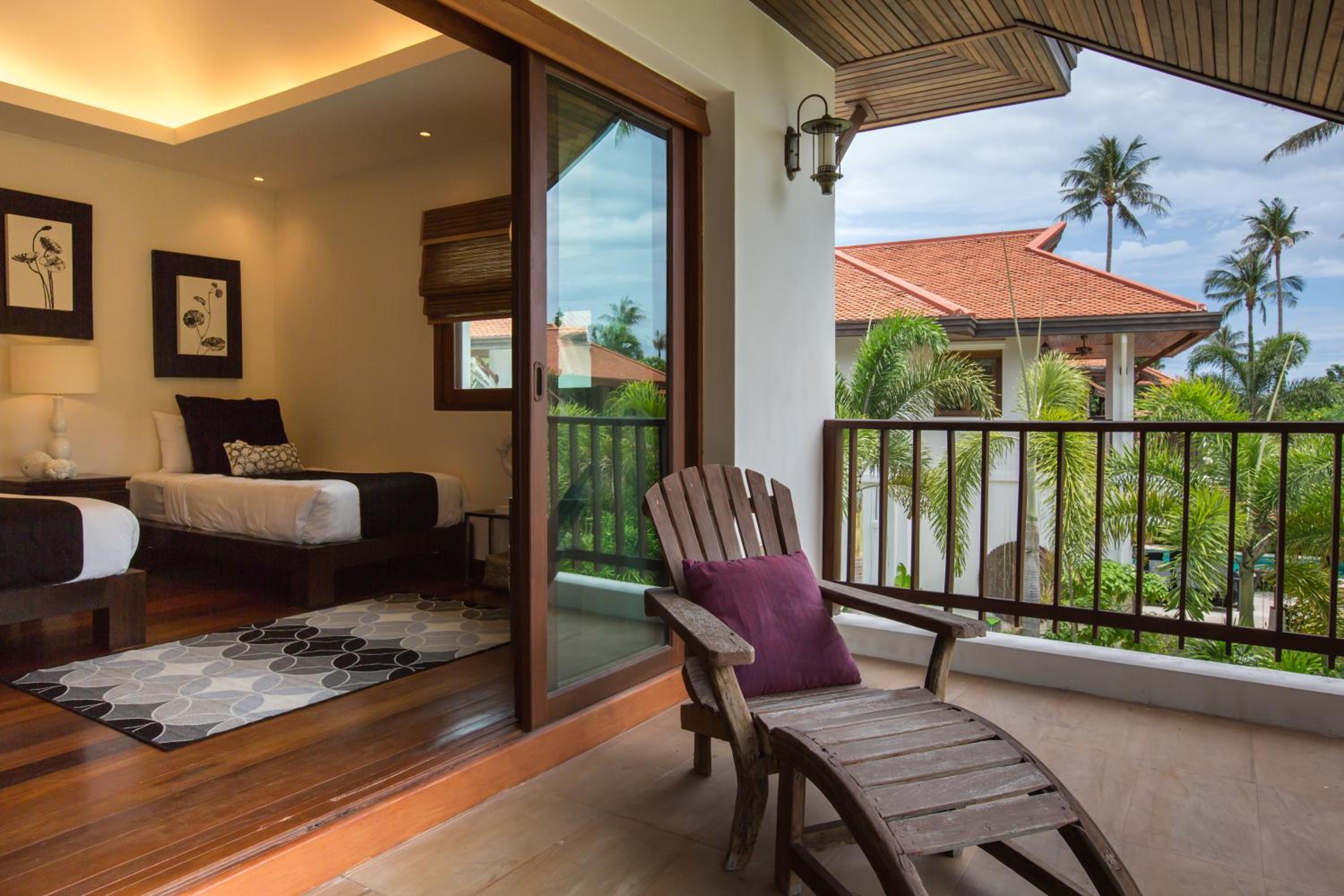 Baan Fah Sai 4BR Private Pool Near Bang Kao Beach