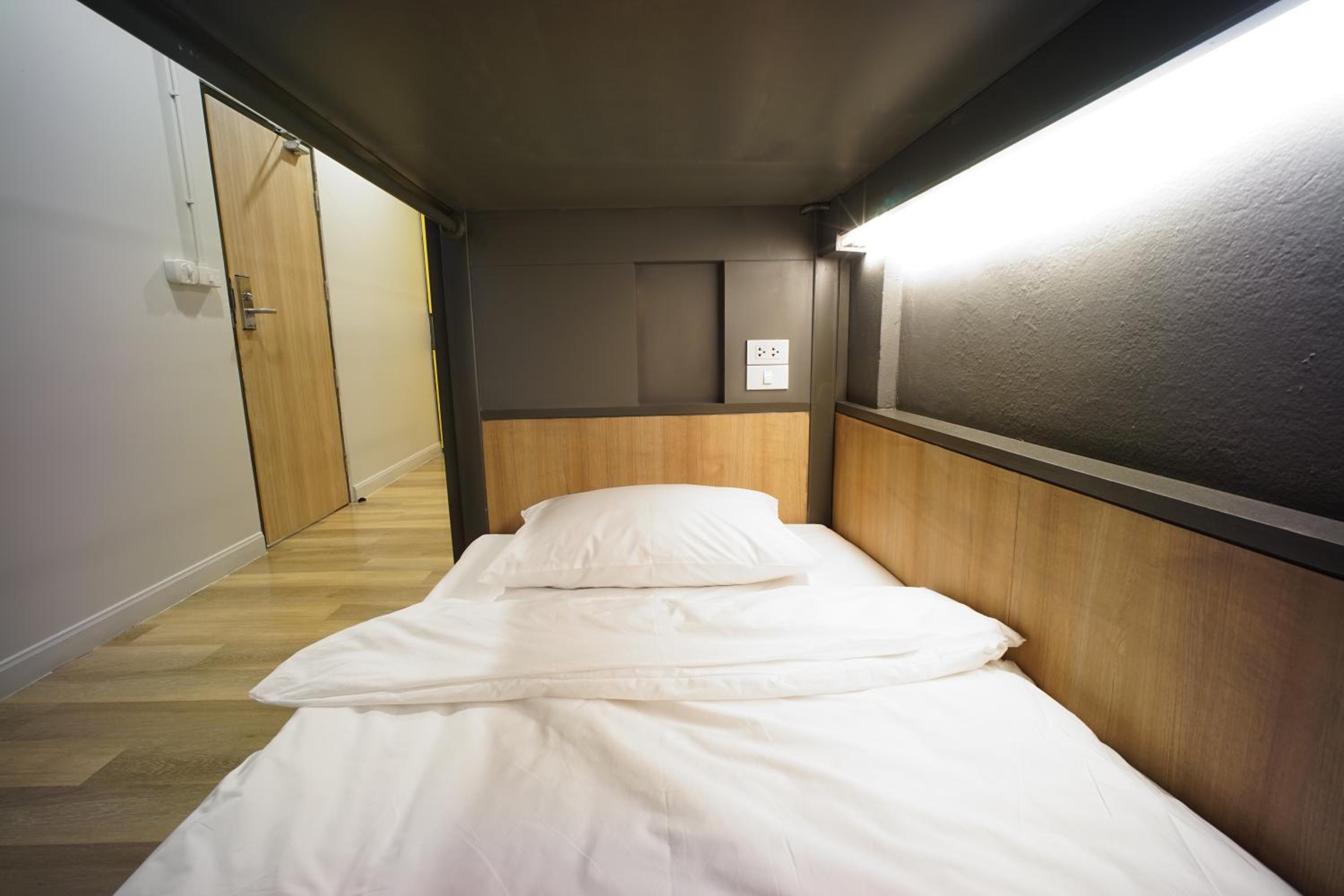 BRB Hostel Bangkok Silom