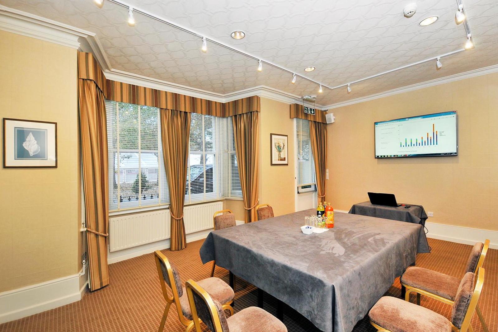 Worthing Vacations - Ardington Hotel - Property Image 5