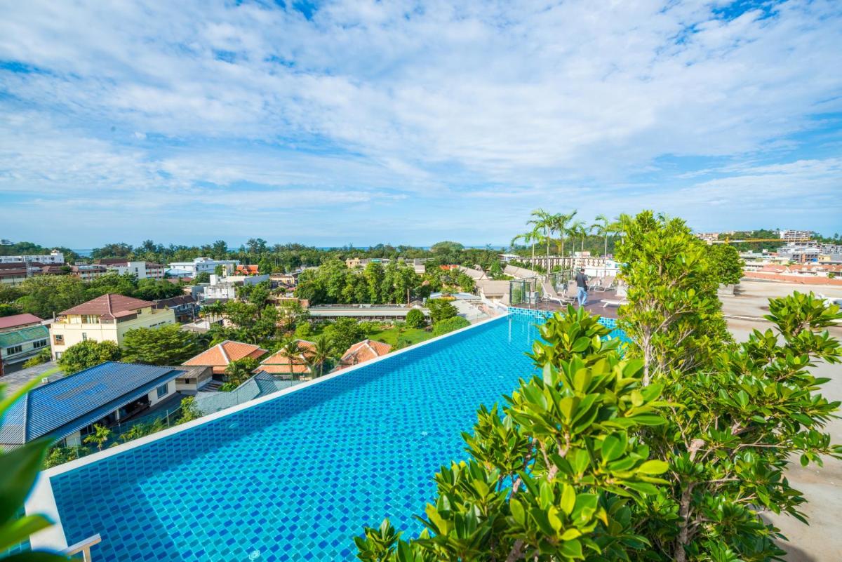 Ozone Condotel, Kata Beach