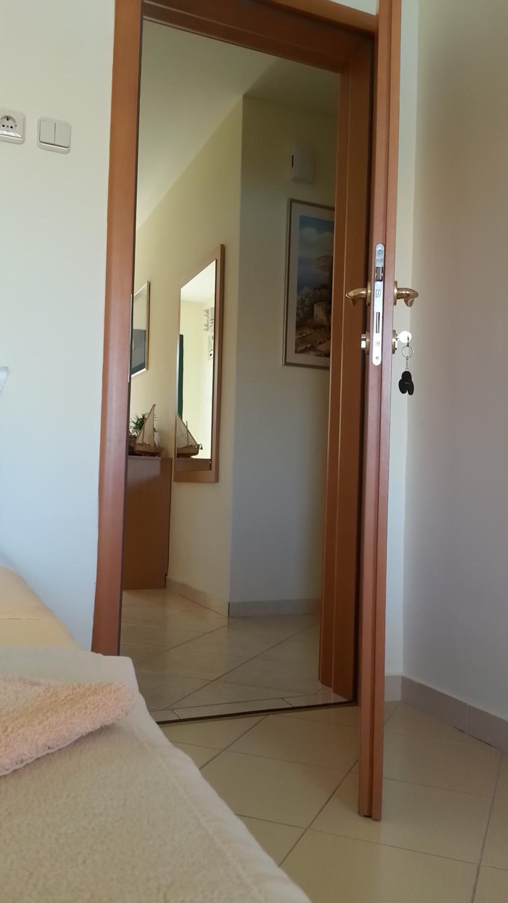 Photo 37