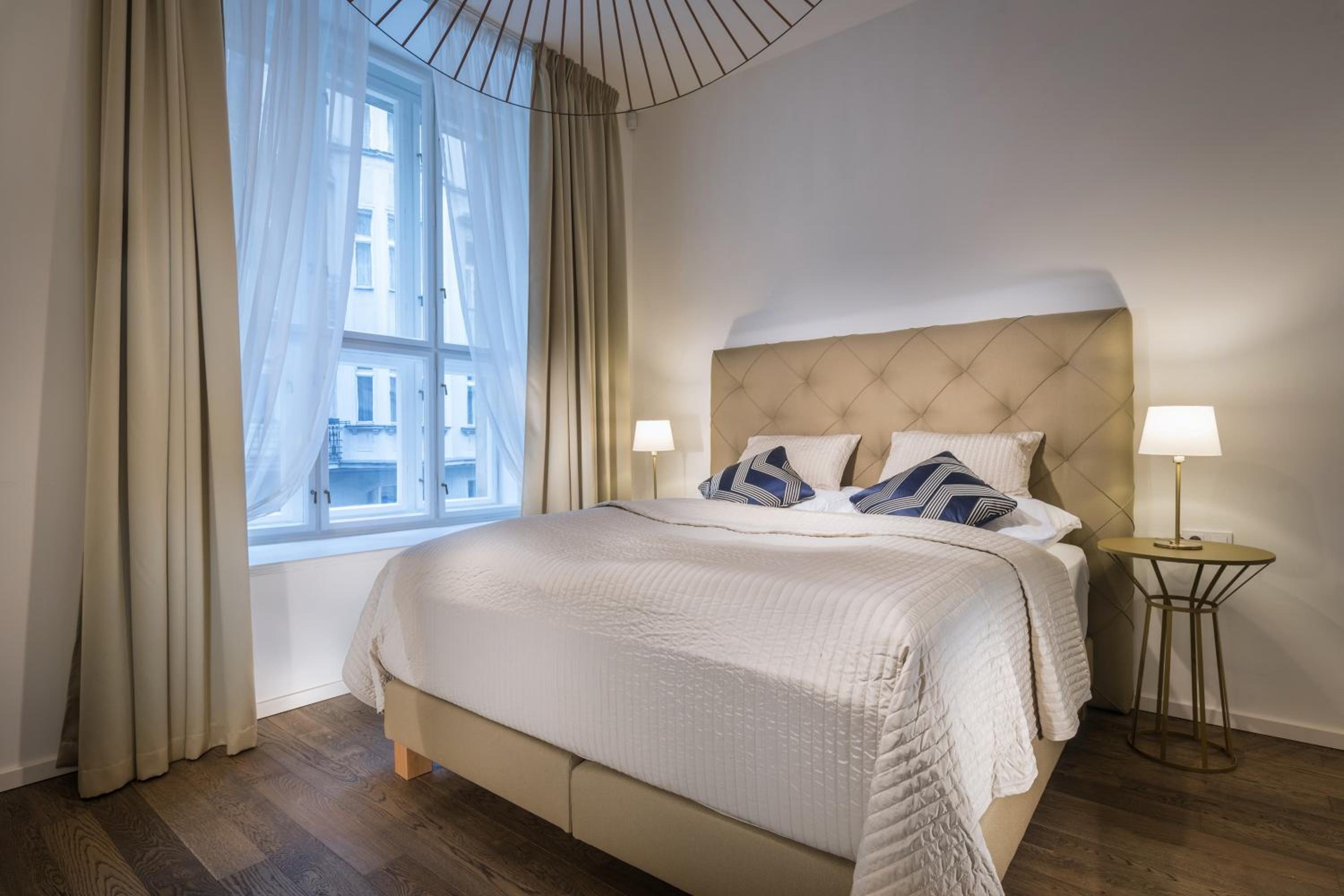Luxury Modern Designed Oldtown Apartment