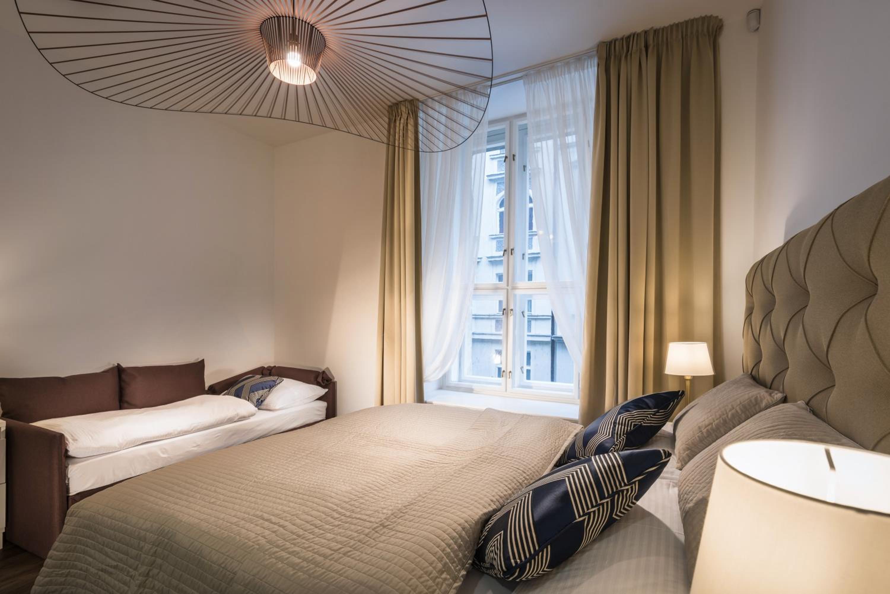 Luxury Modern Designed Oldtown Apartment