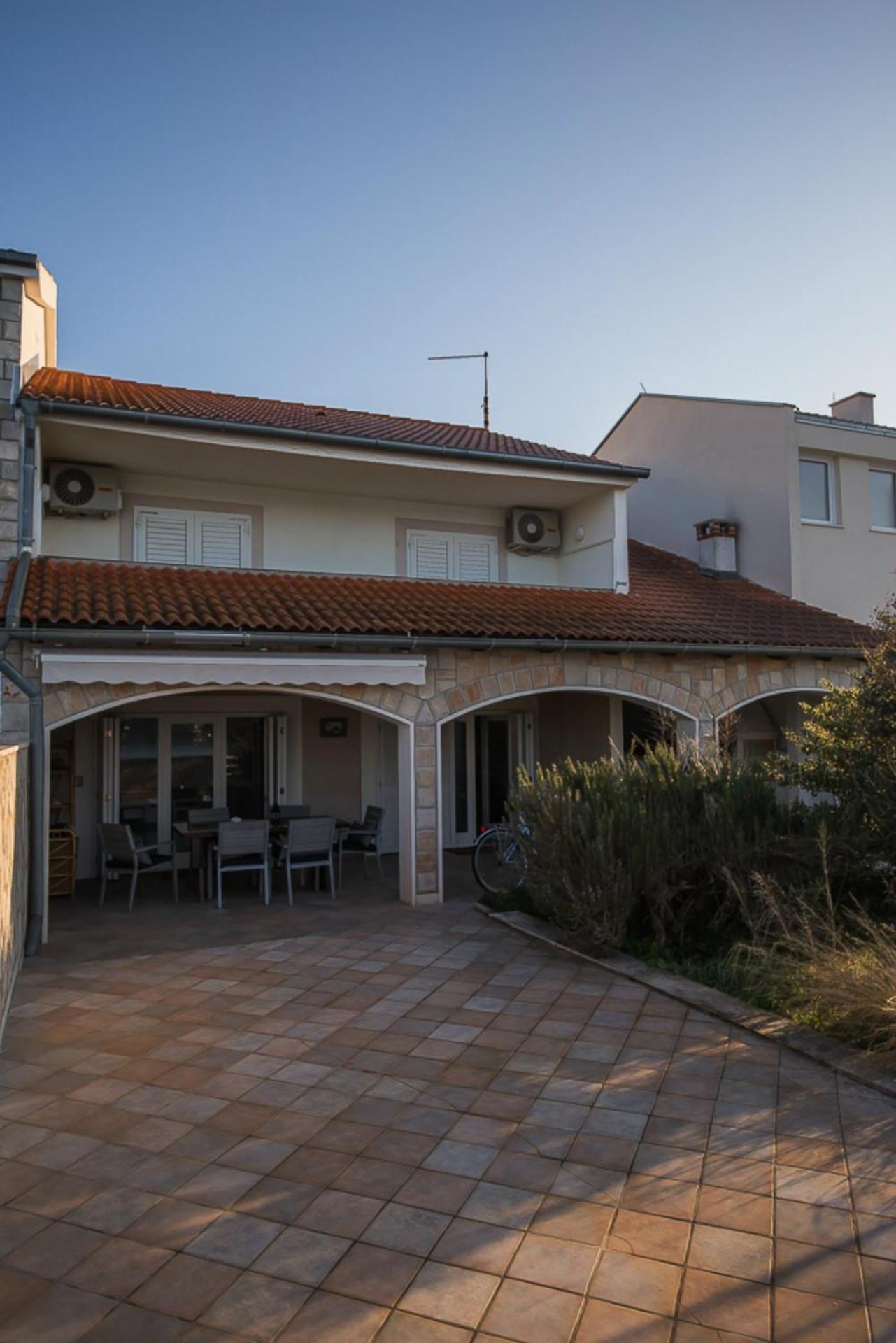 House Victoria