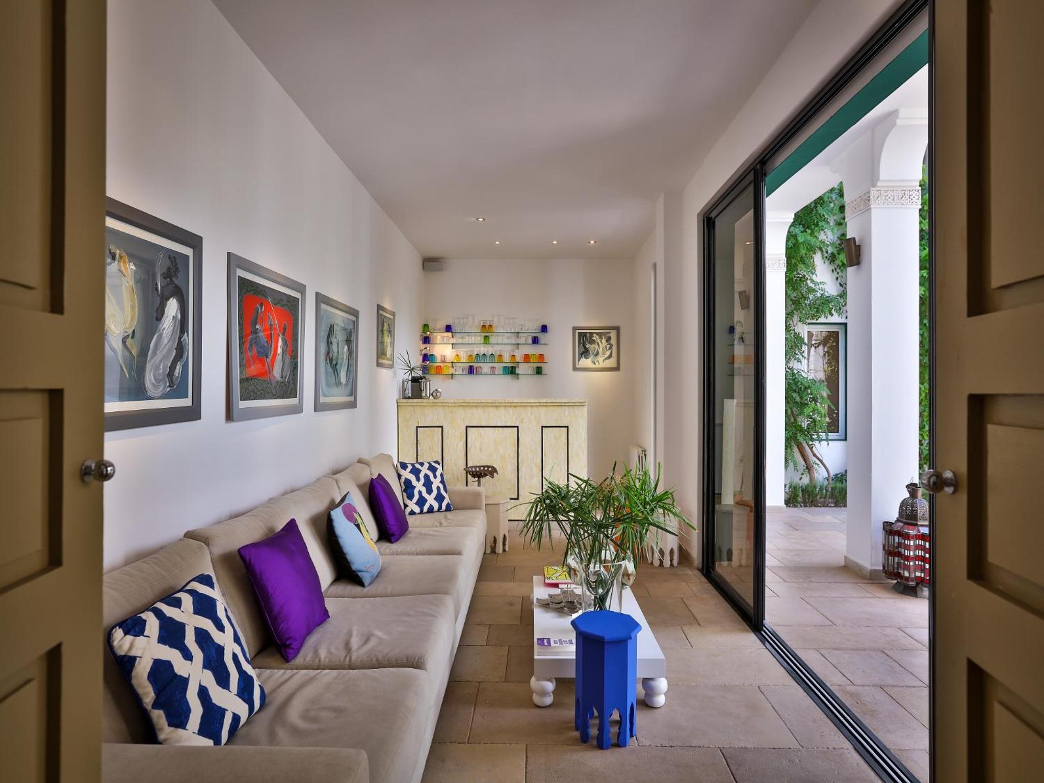 lounge