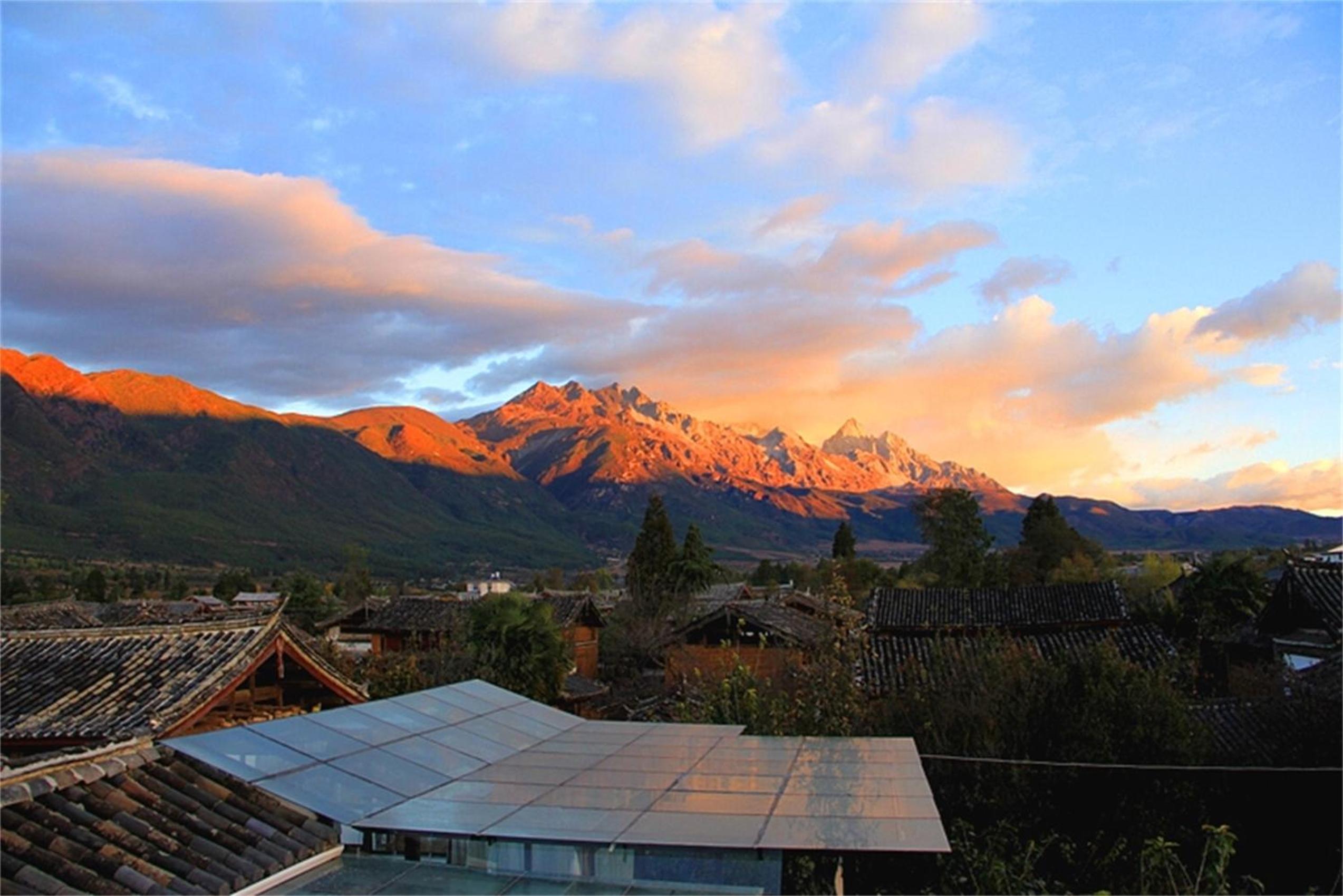 Lijiang Baisha Free Time Designed Hotel