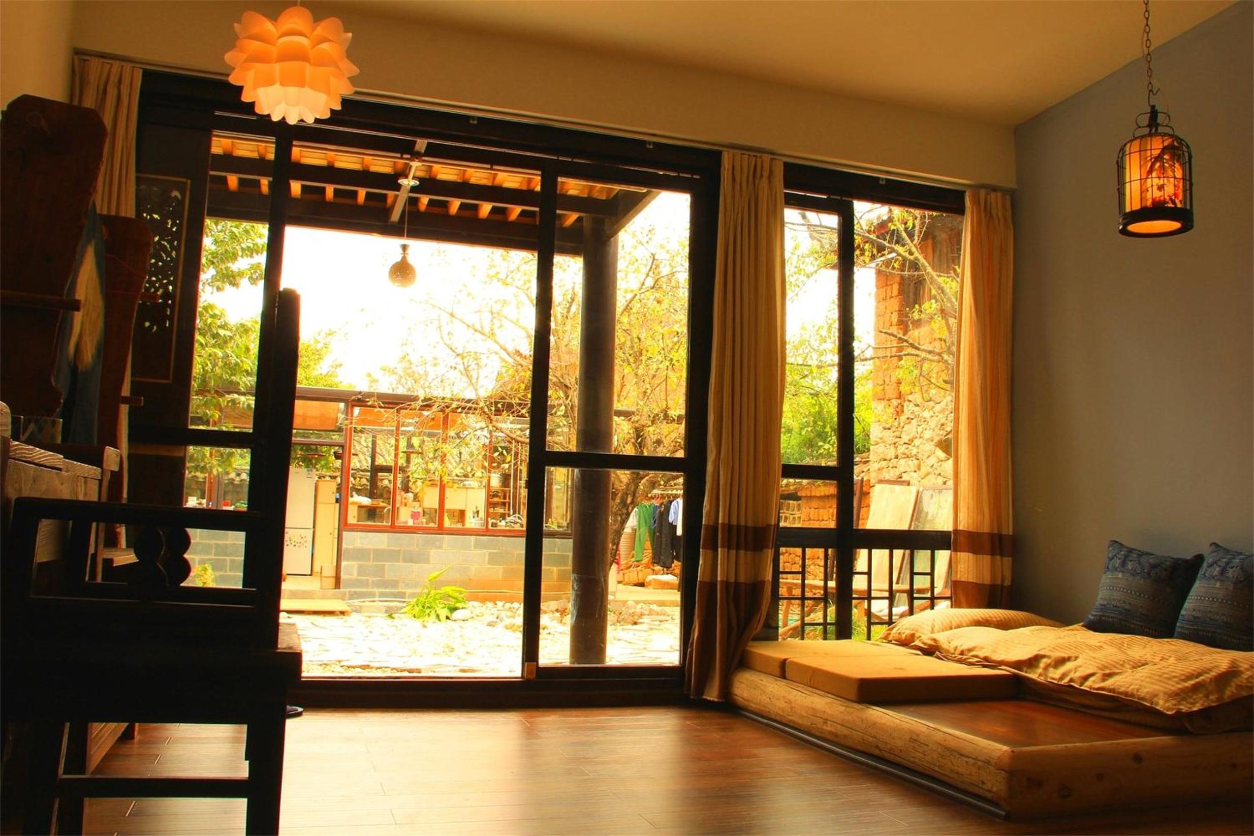 Lijiang Baisha Free Time Designed Hotel