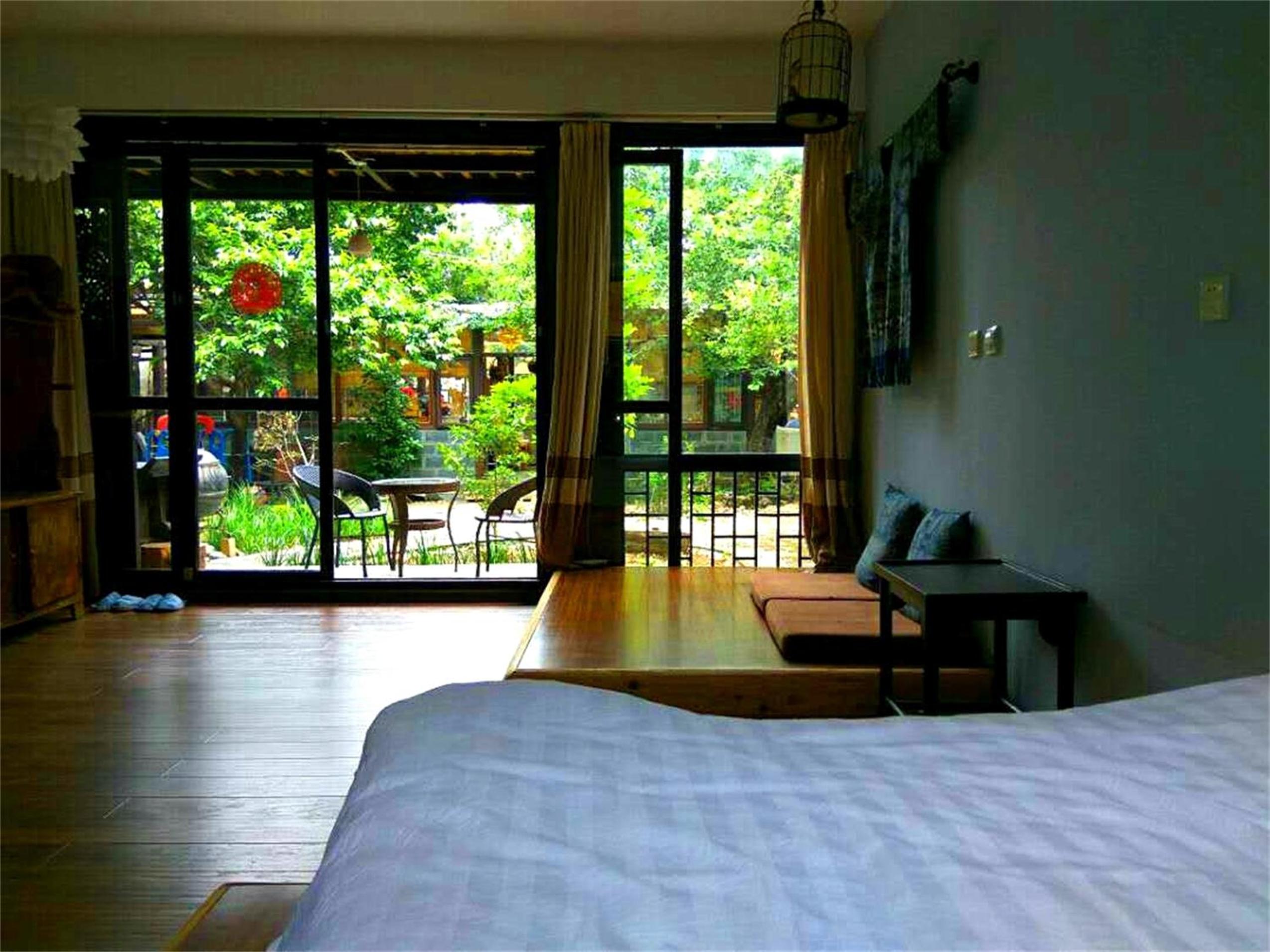 Lijiang Baisha Free Time Designed Hotel