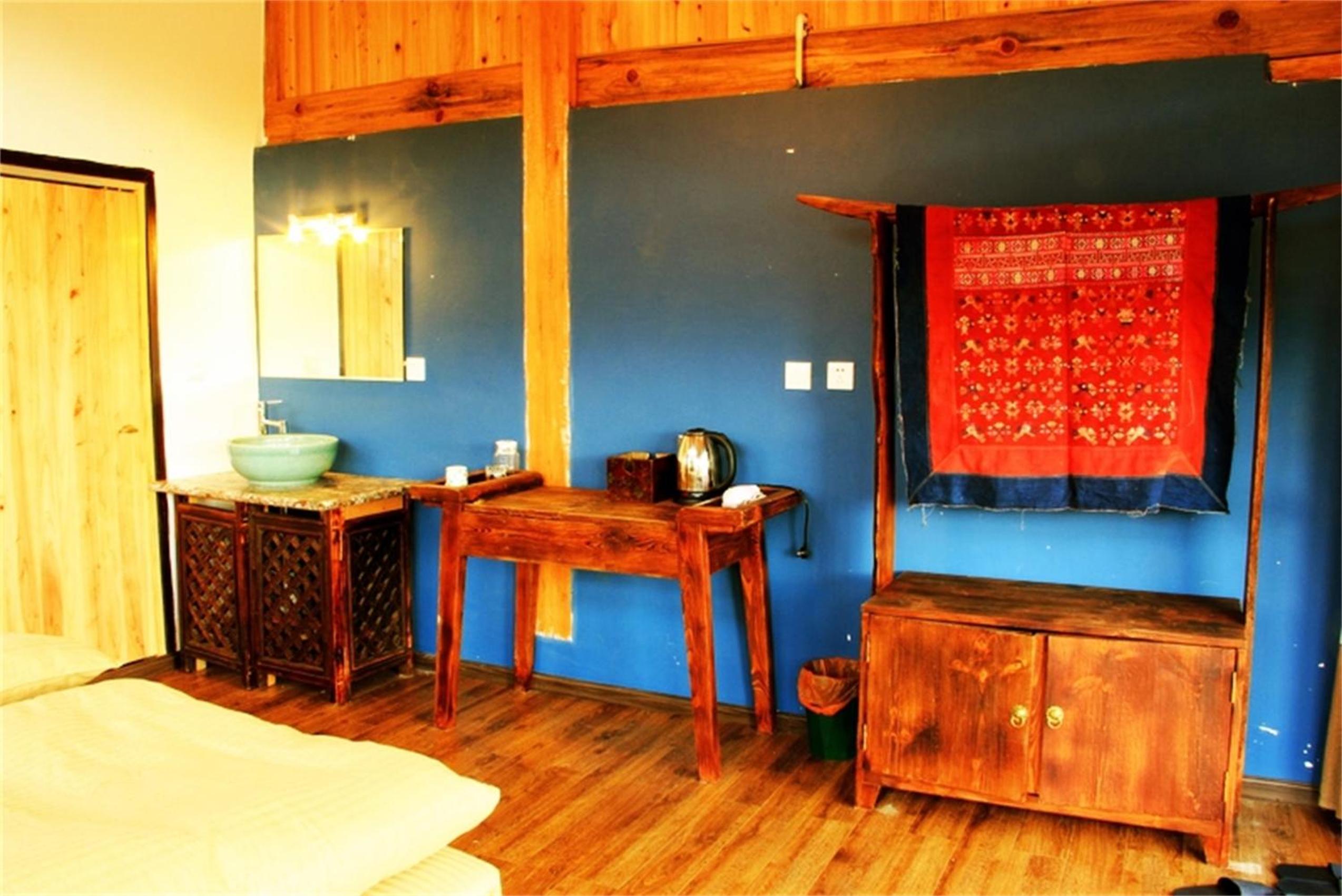Lijiang Baisha Free Time Designed Hotel