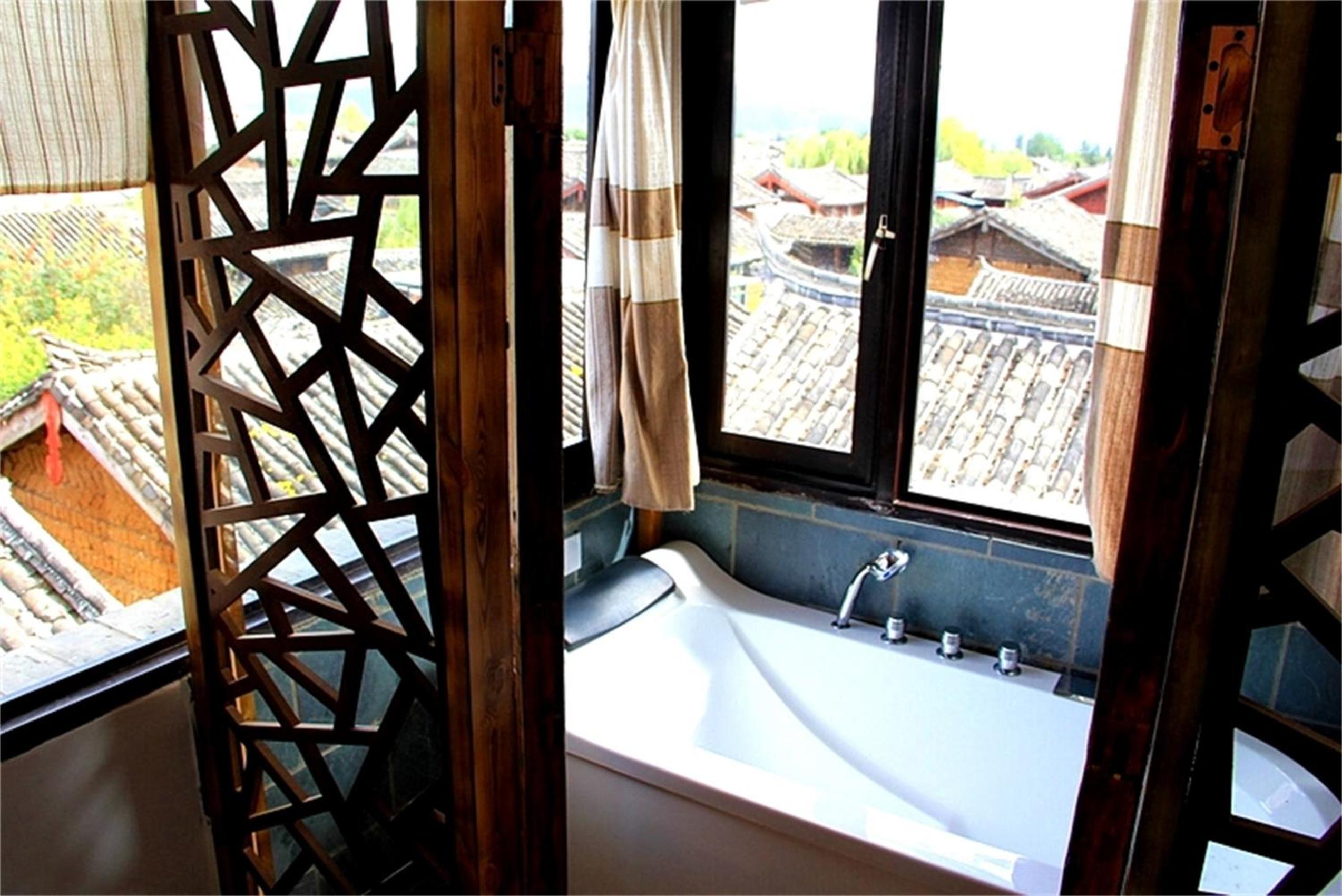 Lijiang Baisha Free Time Designed Hotel