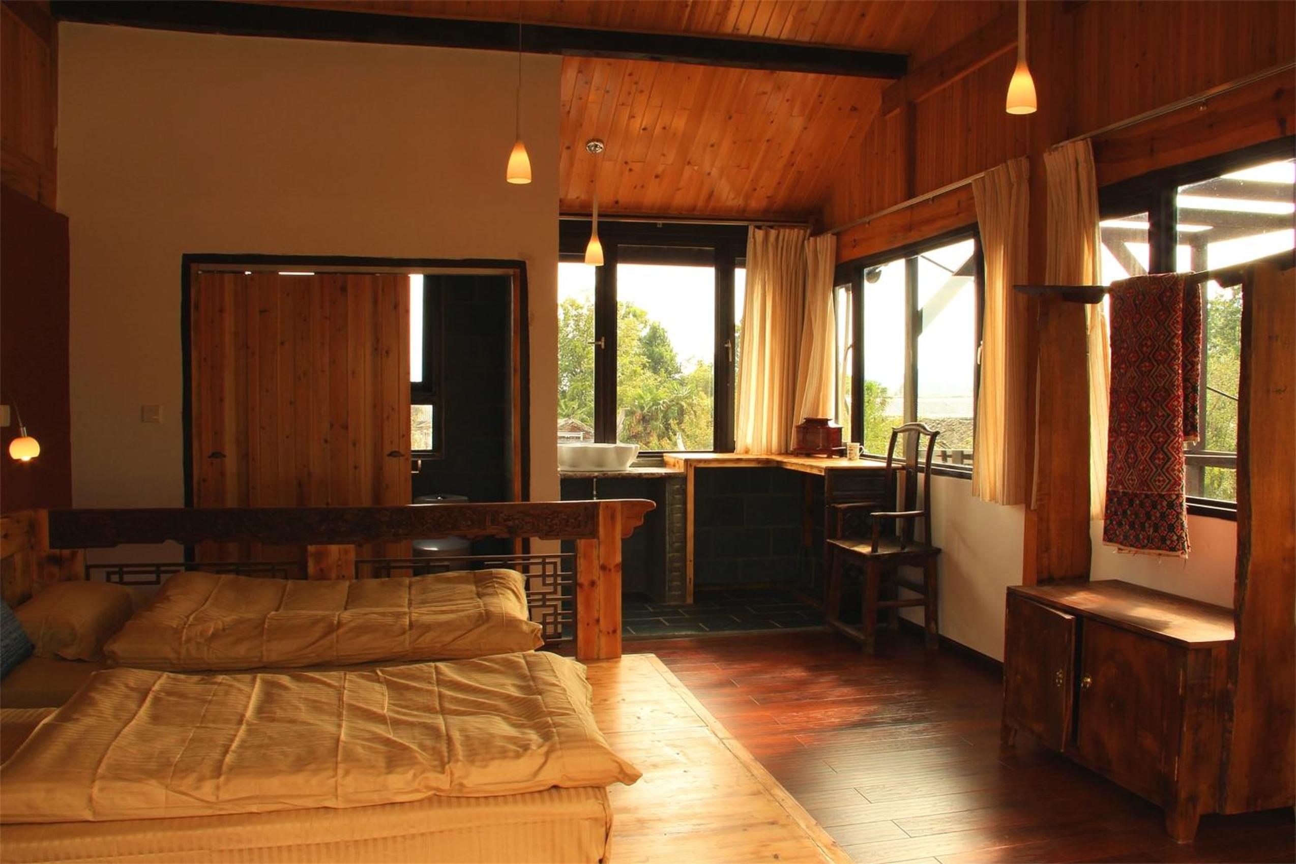 Lijiang Baisha Free Time Designed Hotel