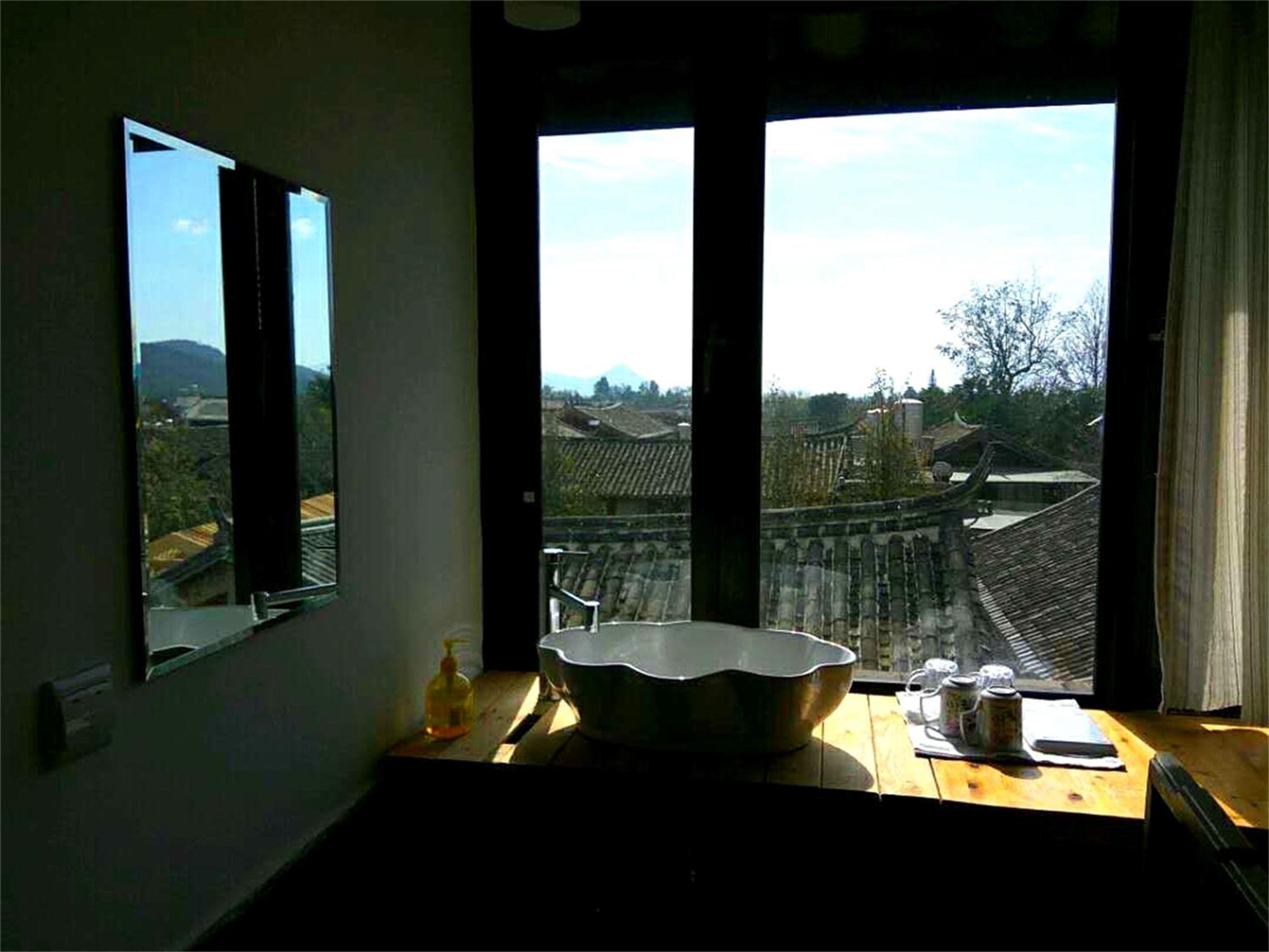 Lijiang Baisha Free Time Designed Hotel