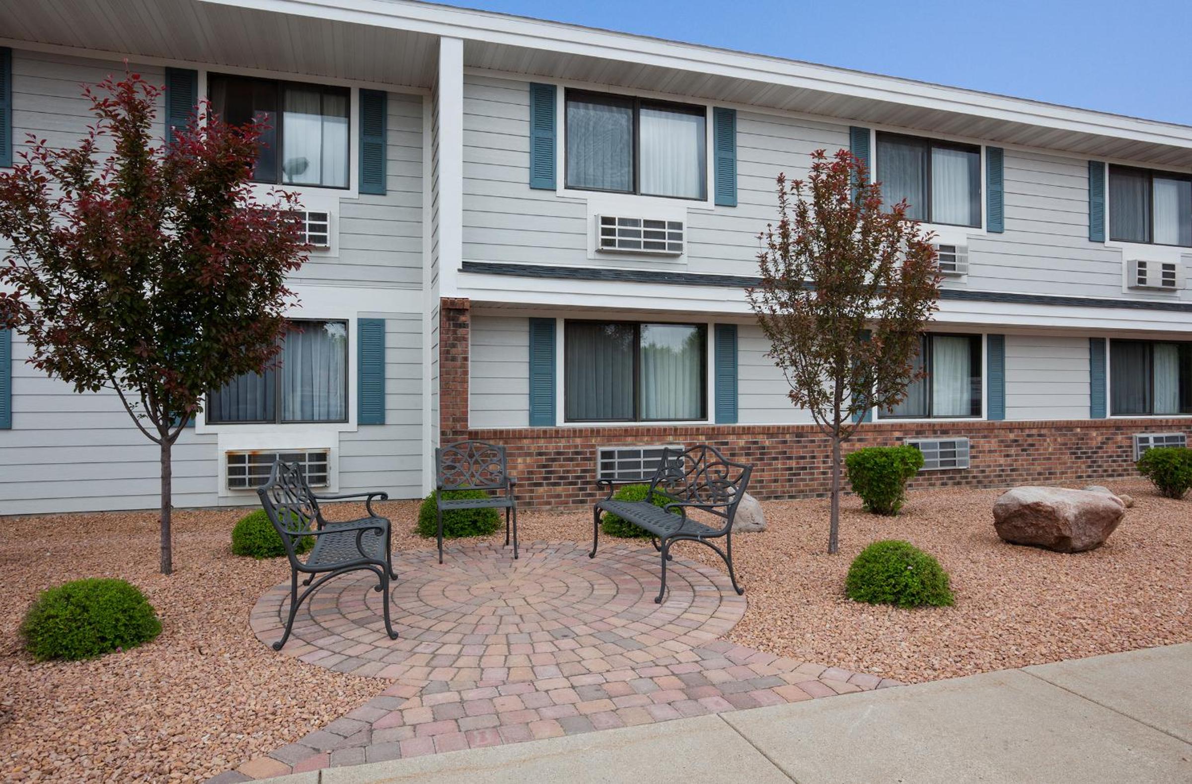 AmericInn by Wyndham St. Peter - Property Image 38