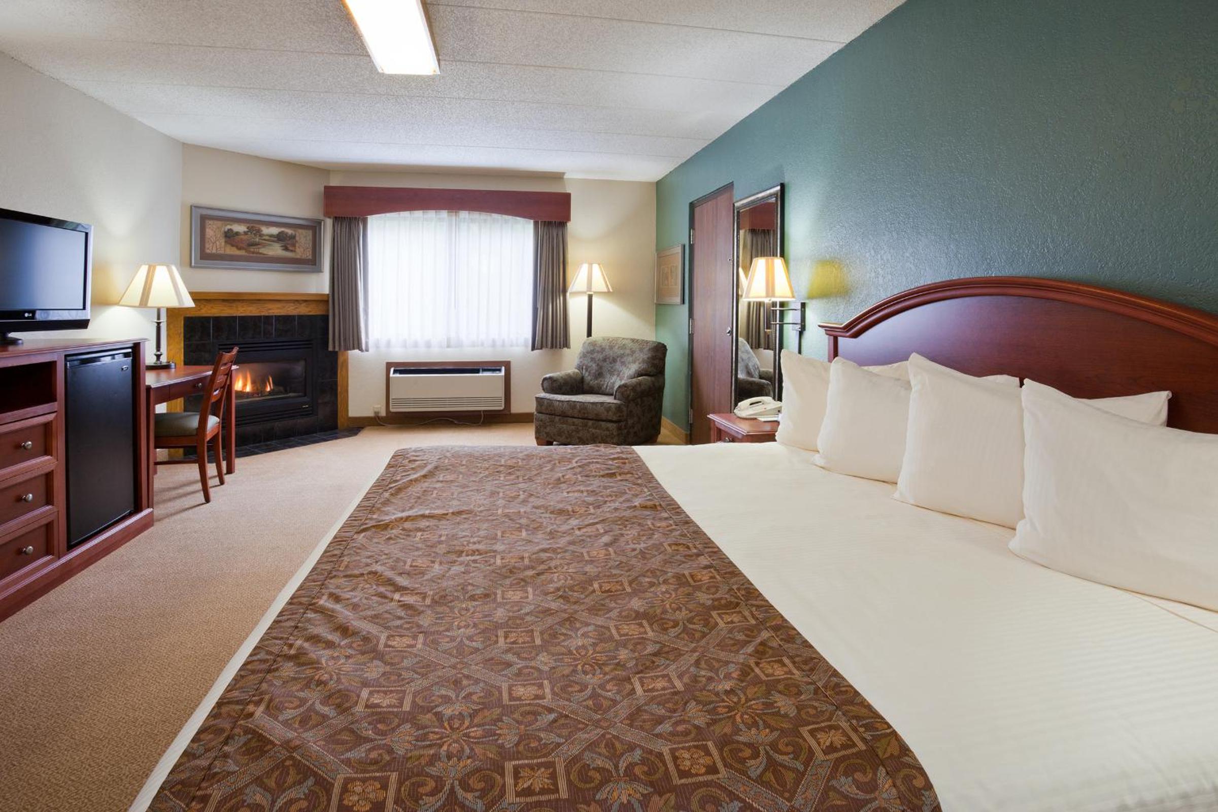 AmericInn by Wyndham St. Peter - Property Image 42