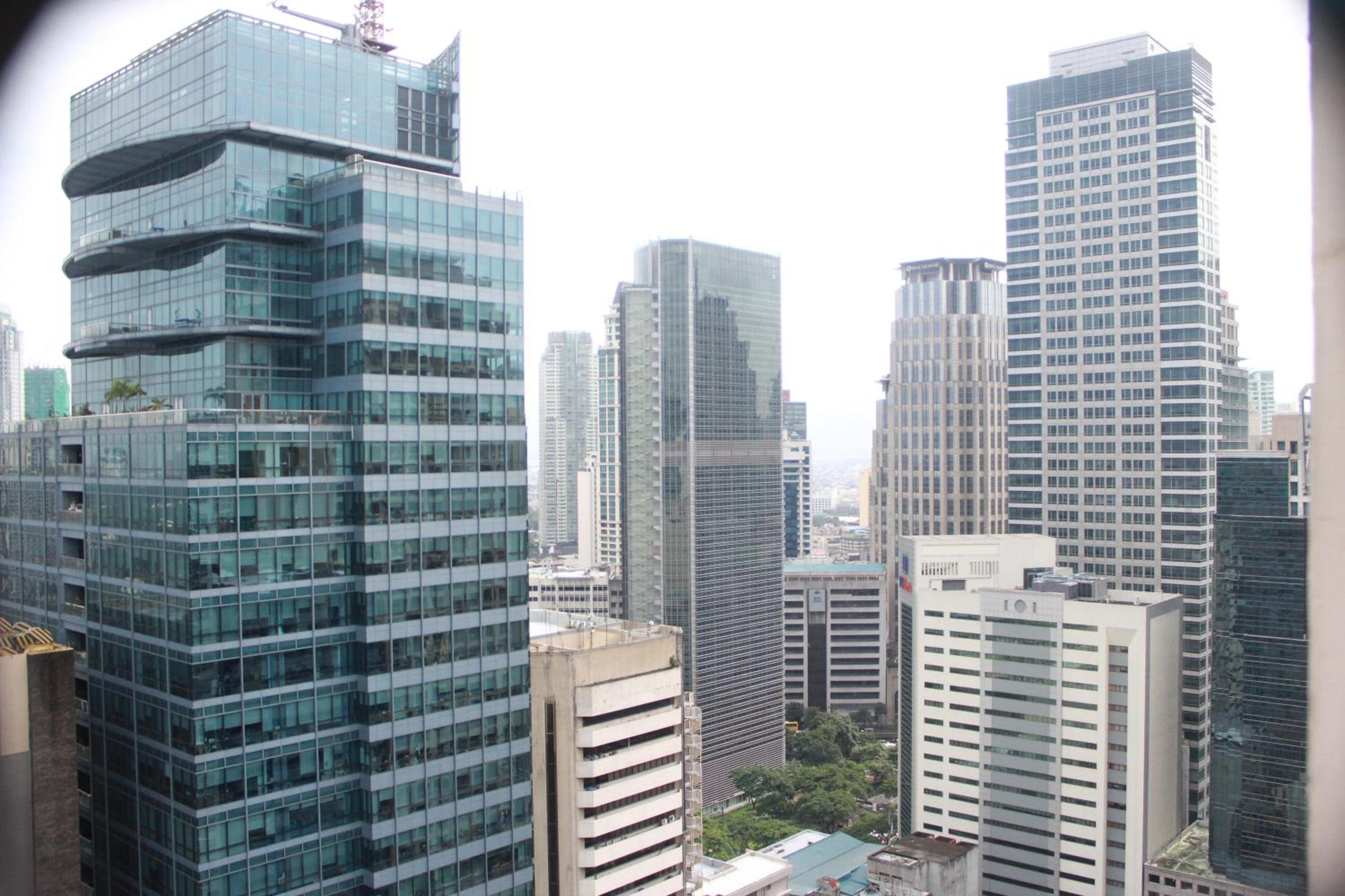 Luxury spacious 2BR in Salcedo Village