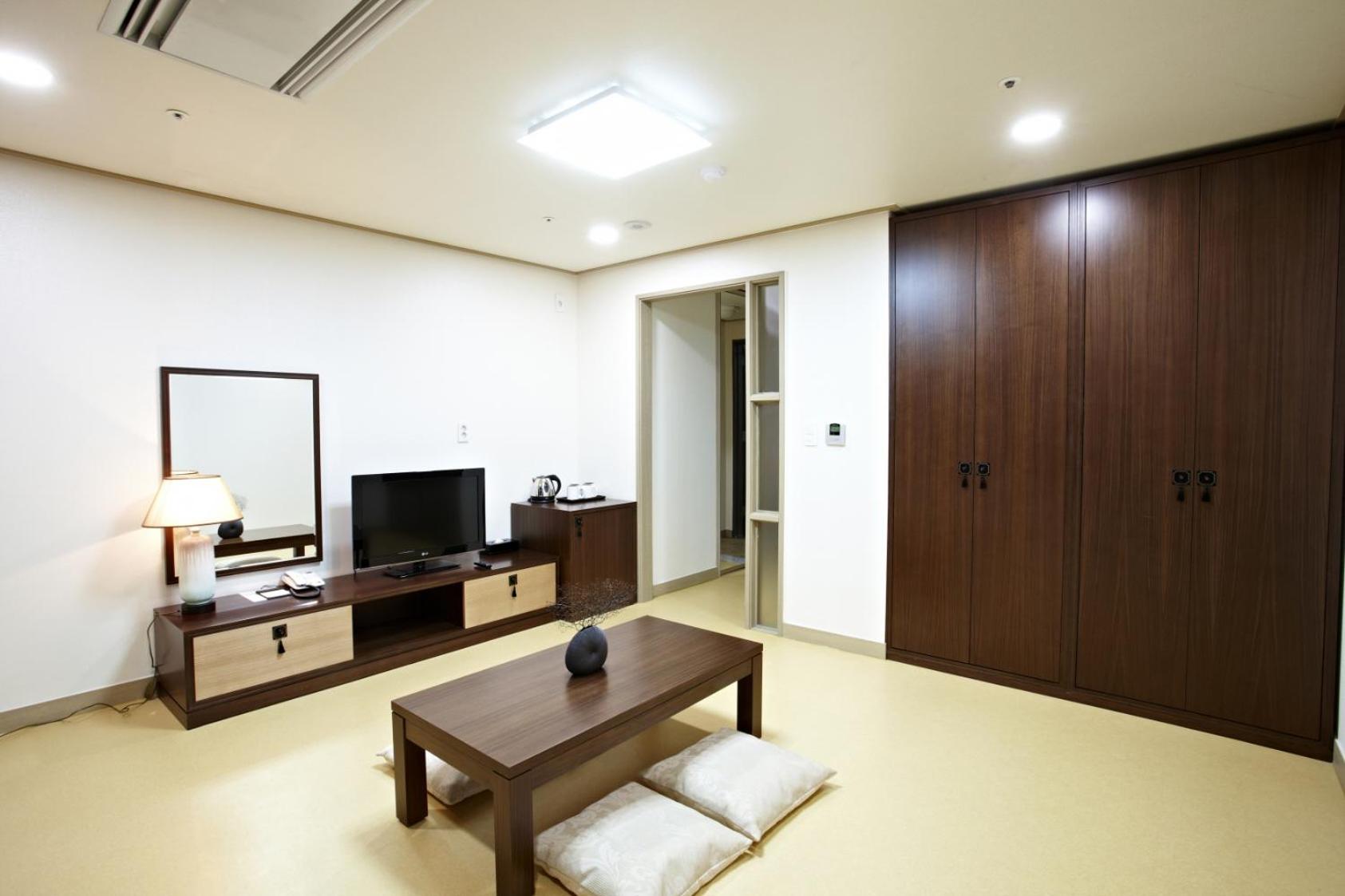 HiSeoul Youthhostel view 3