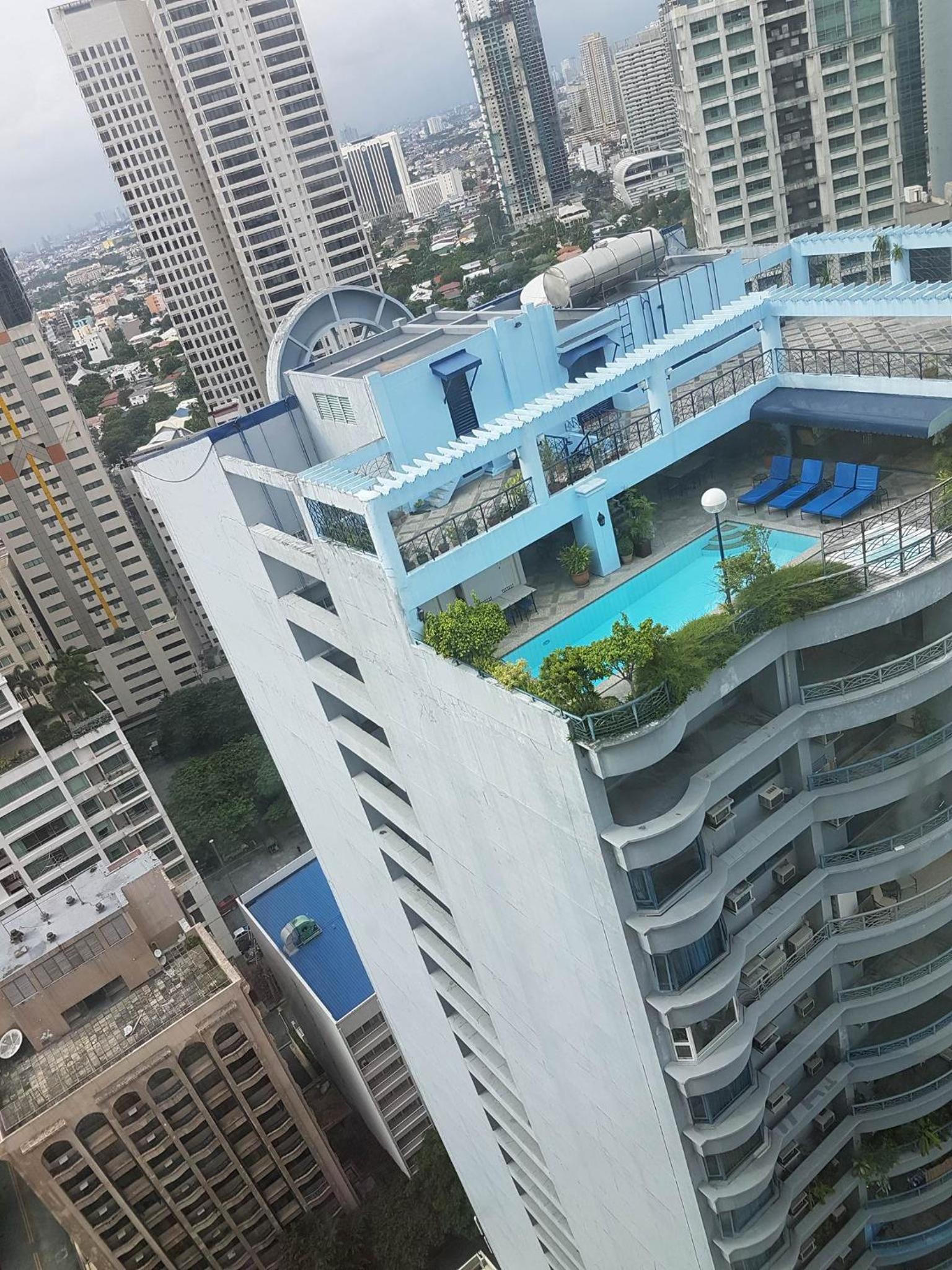 Luxury spacious 2BR in Salcedo Village