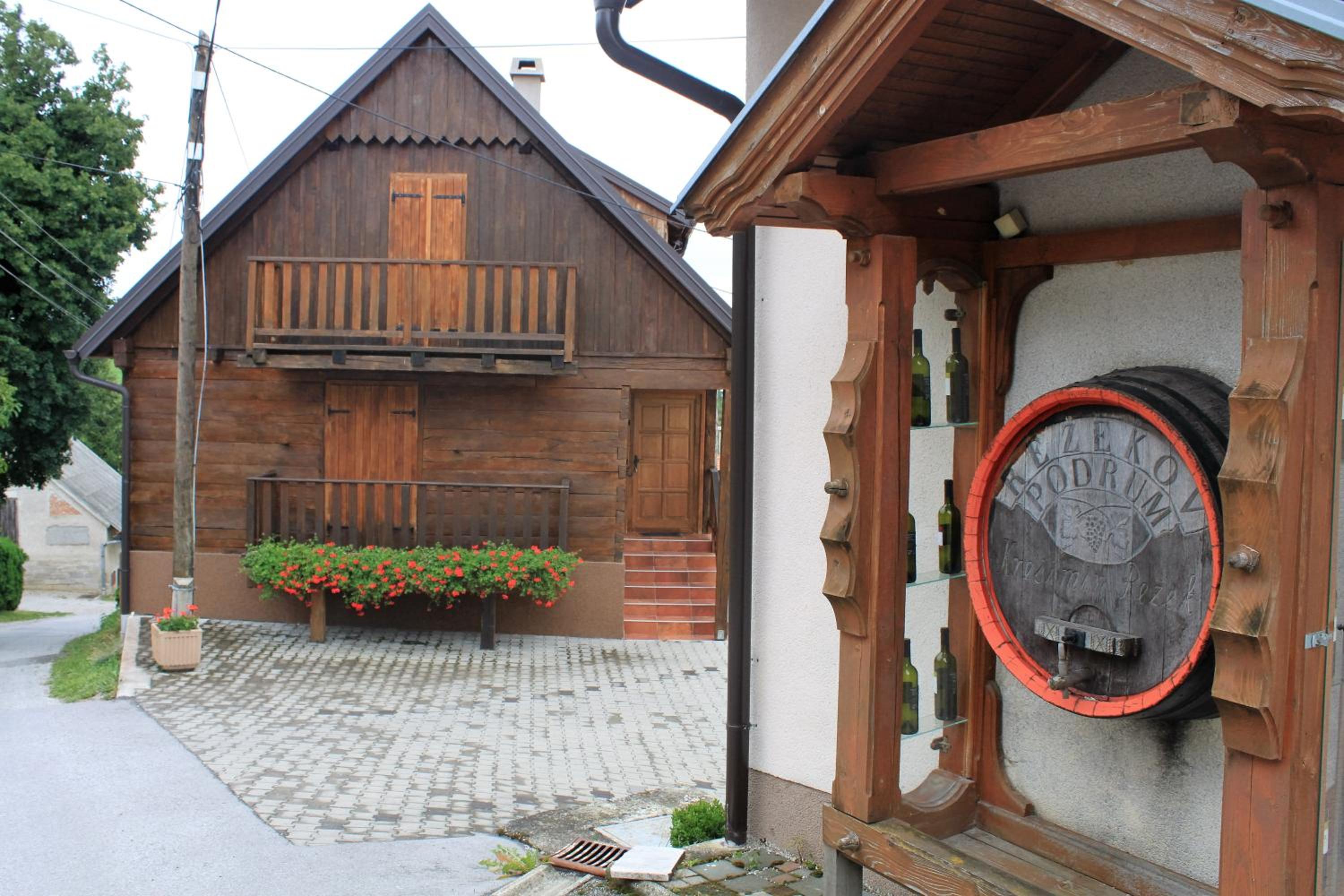 Photo 14