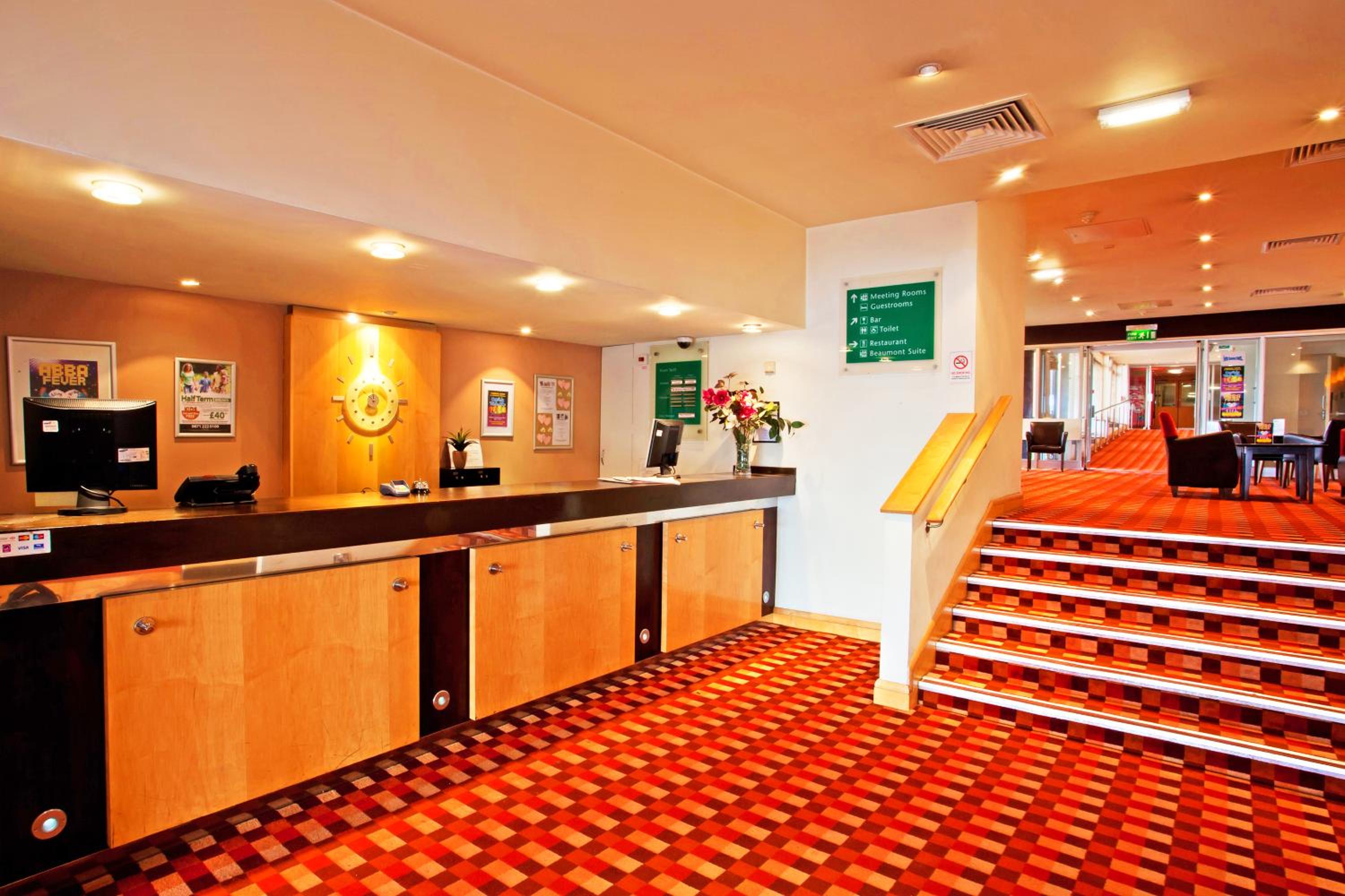 Bolton Vacations - Britannia Hotel Bolton - Property Image 2