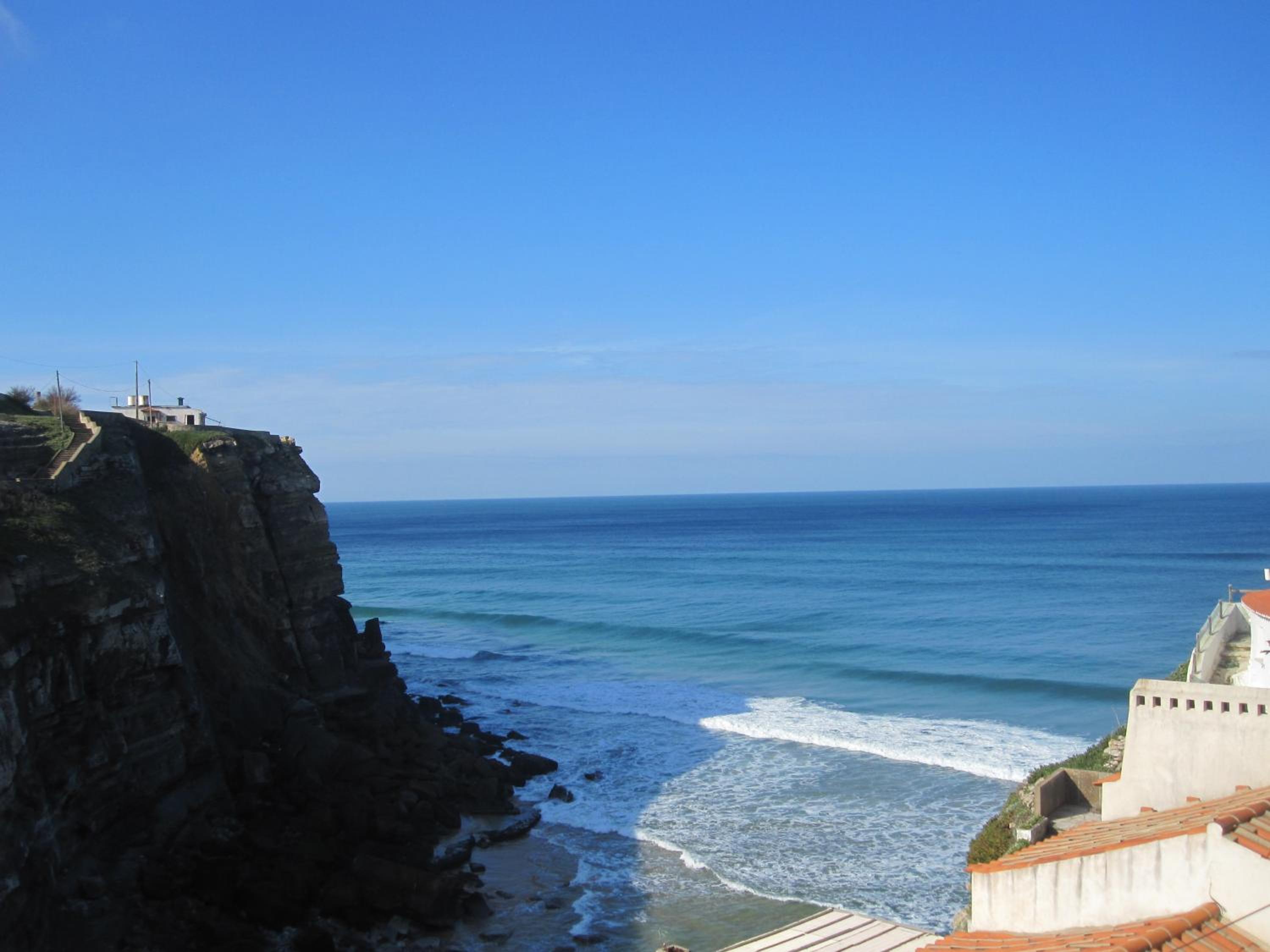 Azenhas do Mar Beach House